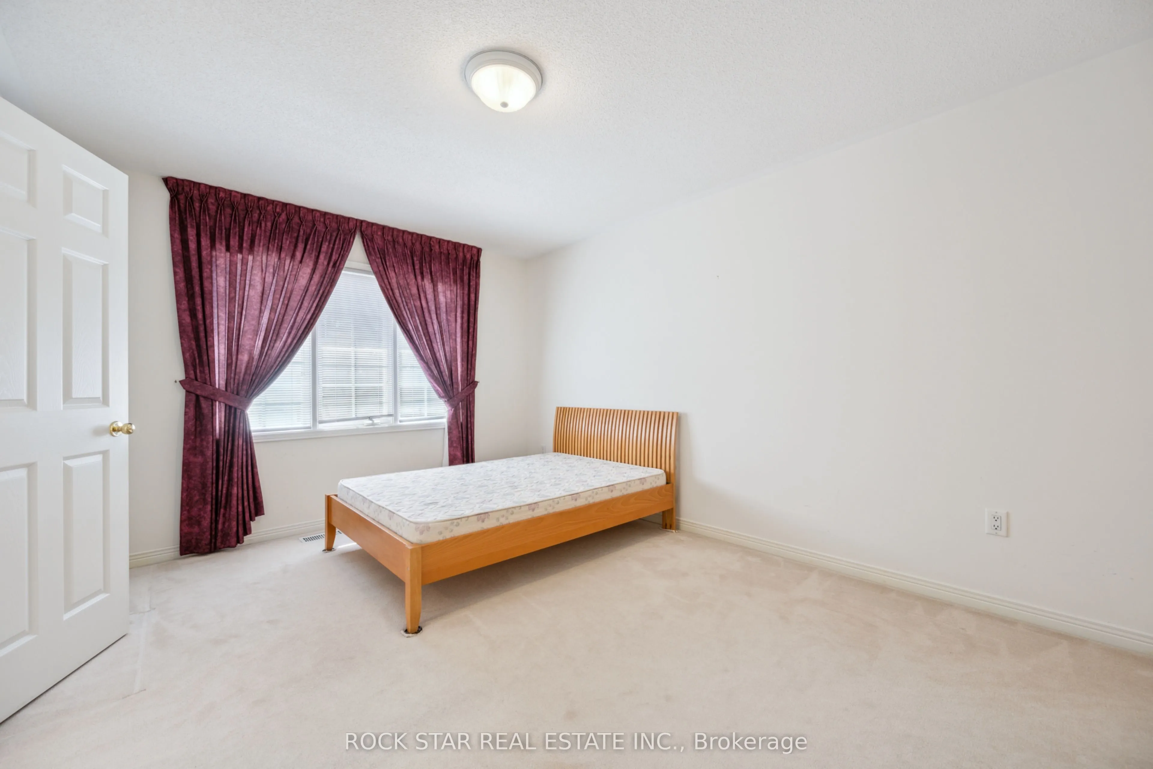 18 Burndenford Crescent