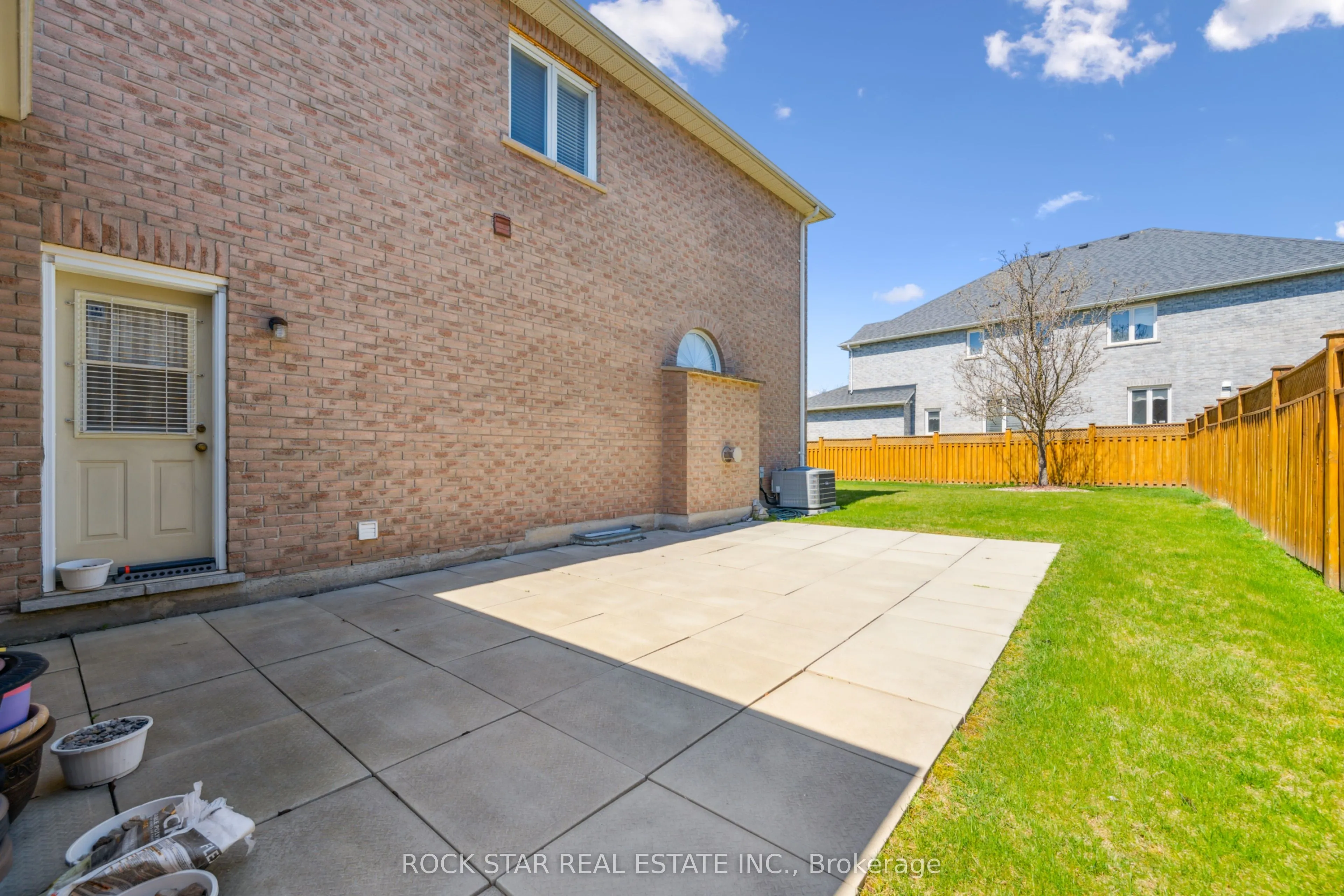 18 Burndenford Crescent