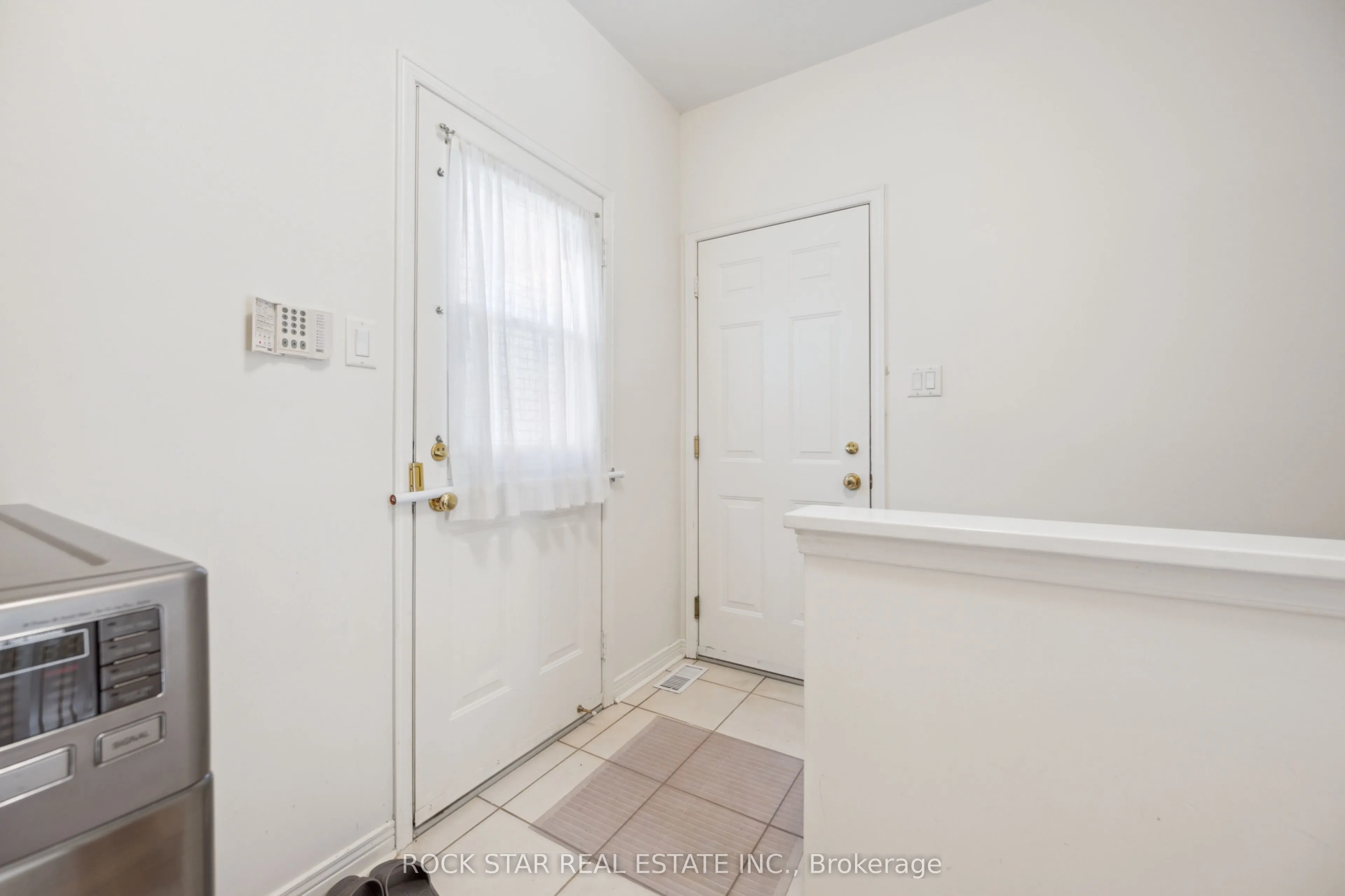18 Burndenford Crescent