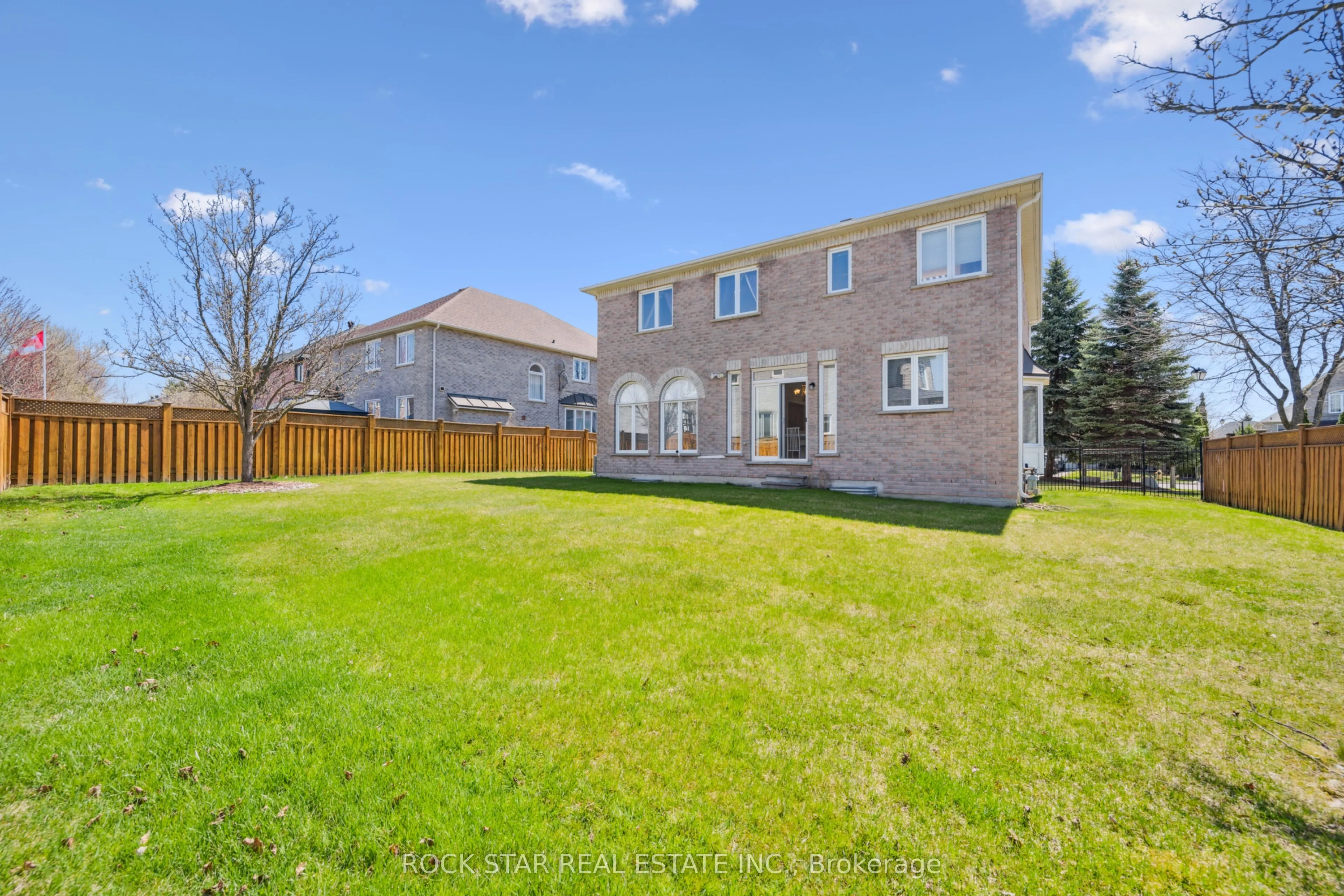 18 Burndenford Crescent