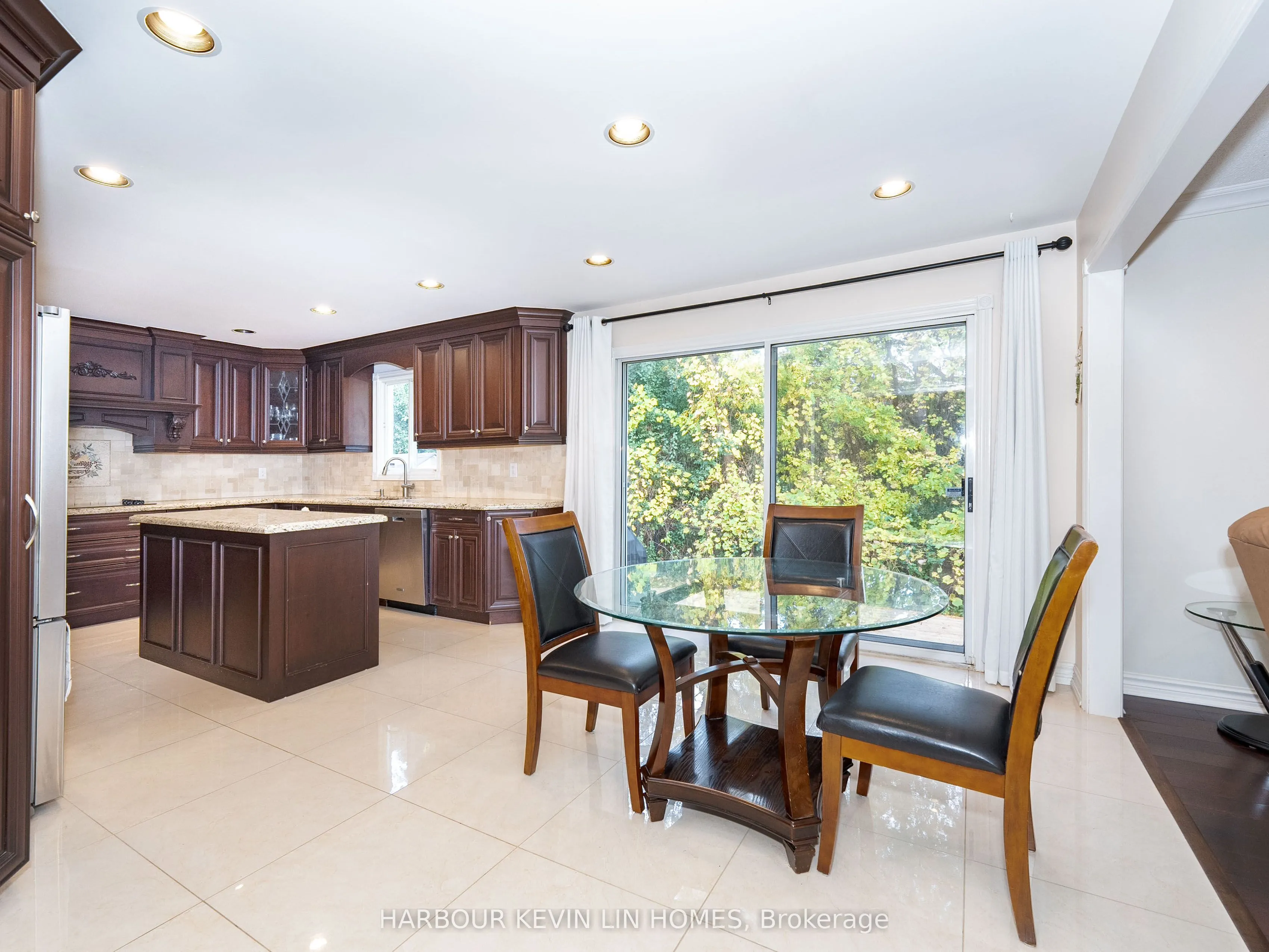25 Pearl Gate Court