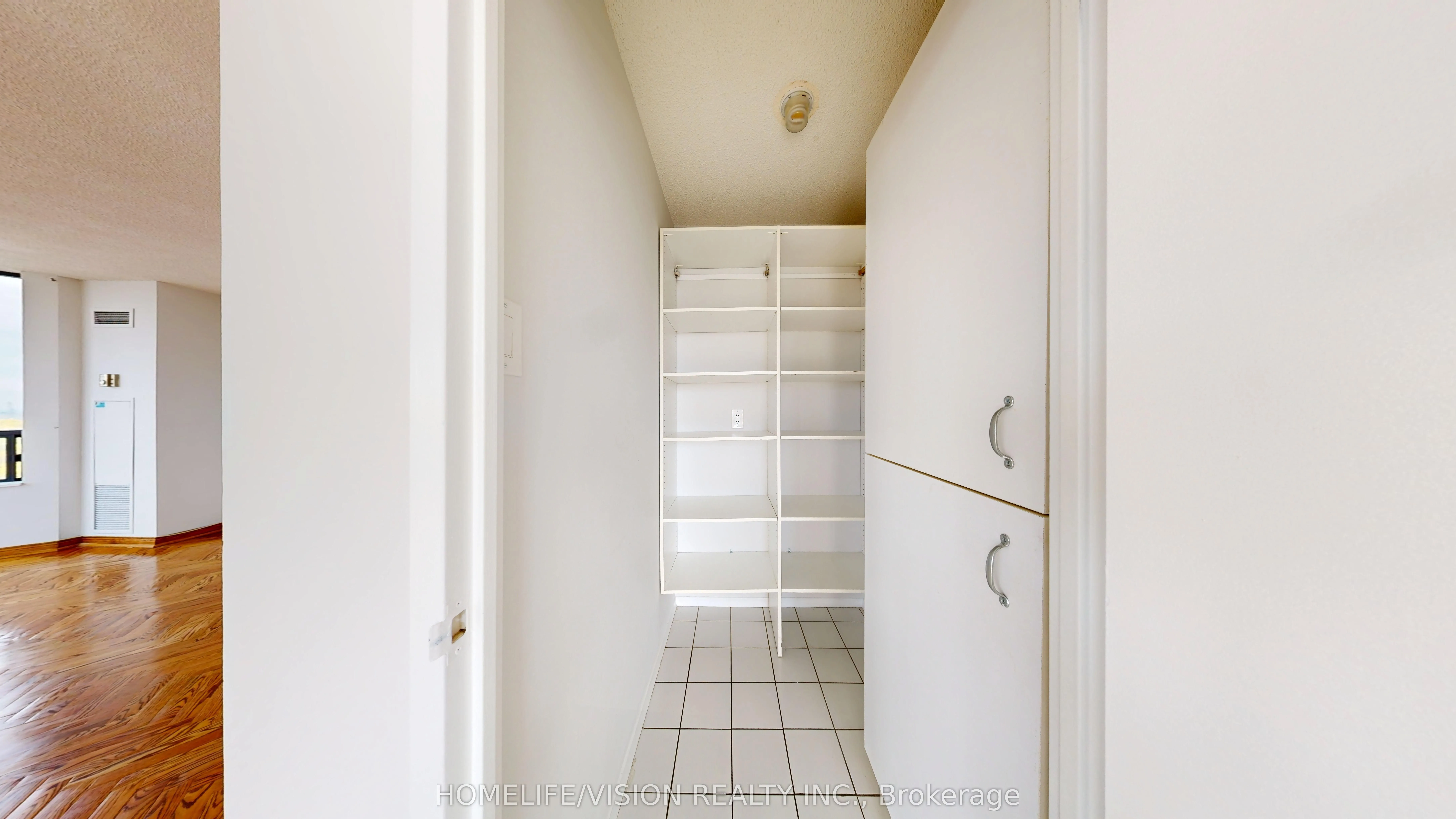 7420 Bathurst Street, #1010