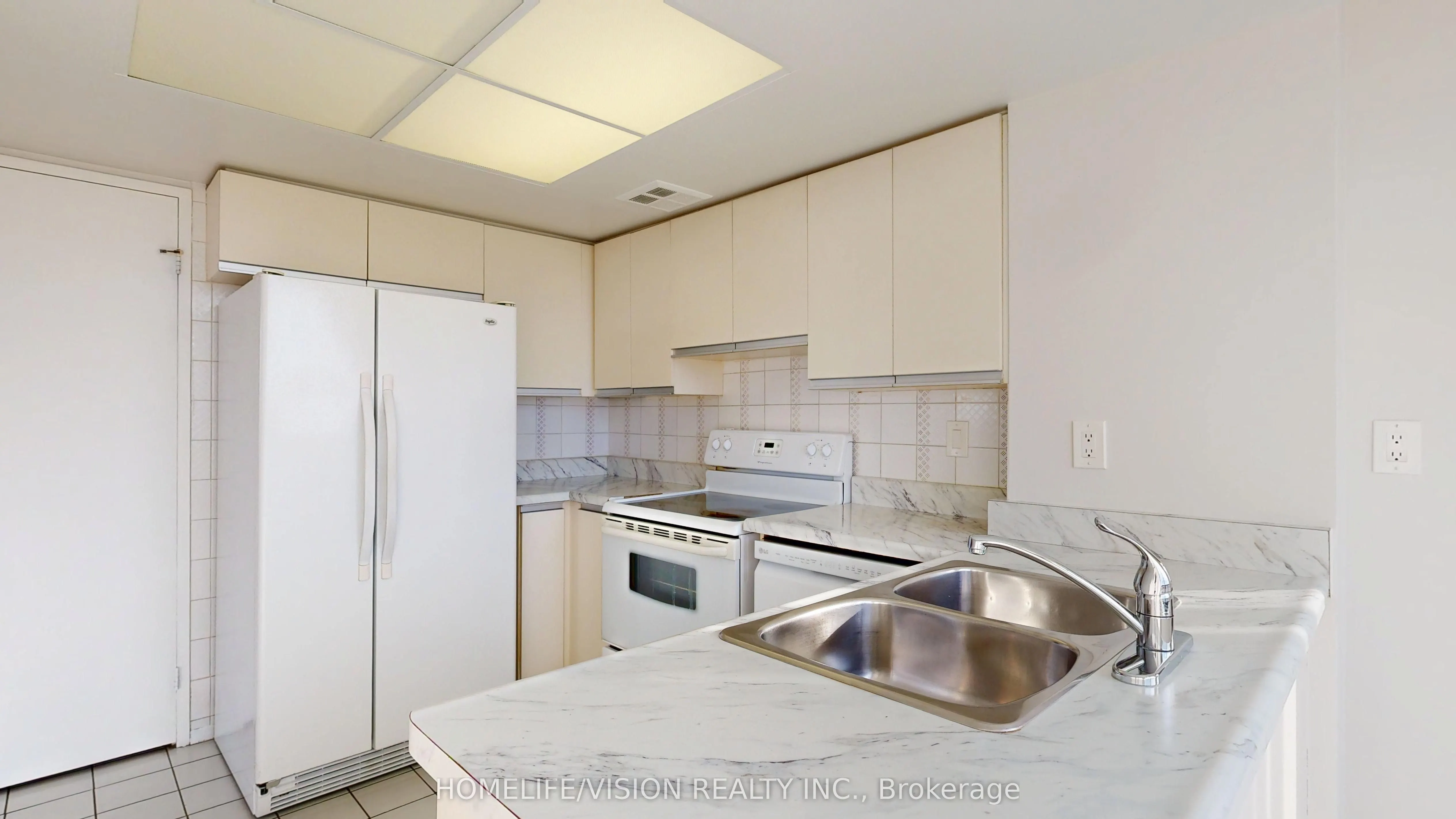 7420 Bathurst Street, #1010