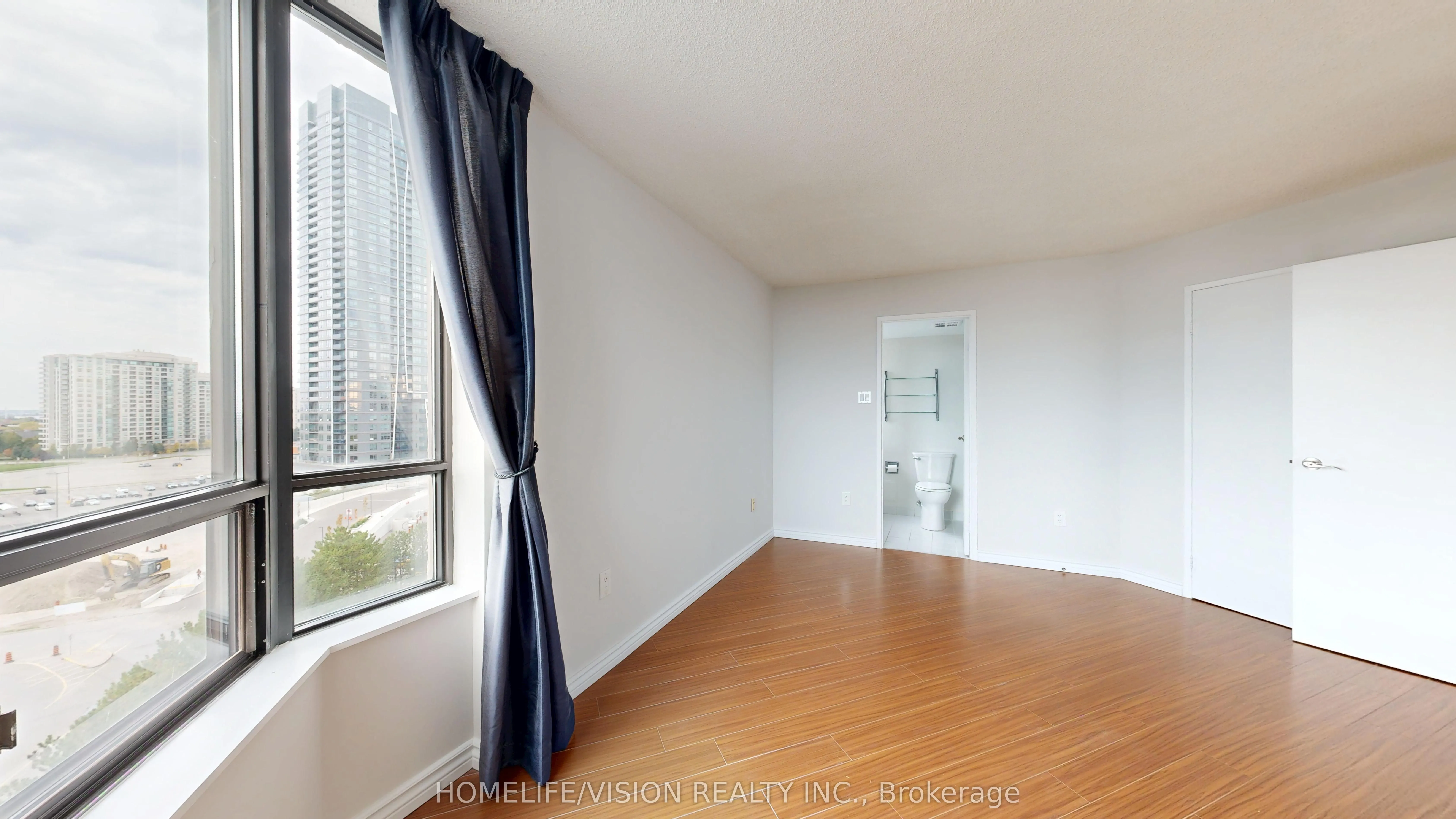 7420 Bathurst Street, #1010