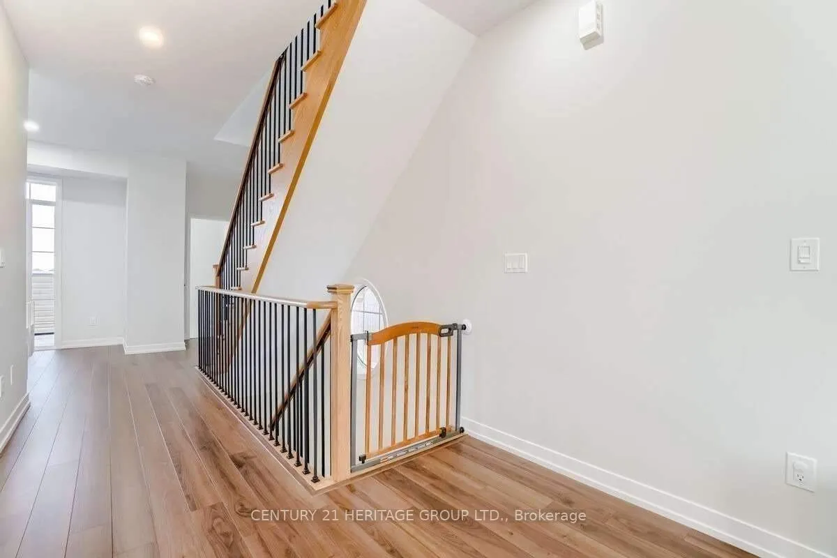 239 Harding Park