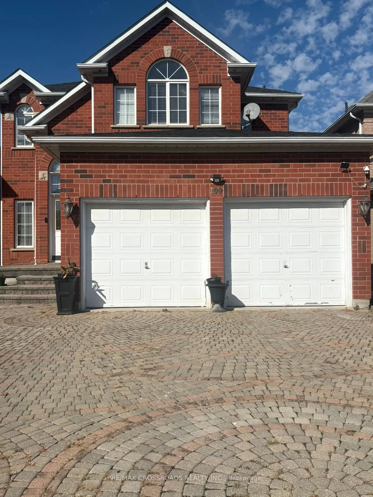 109 Hollybush Drive