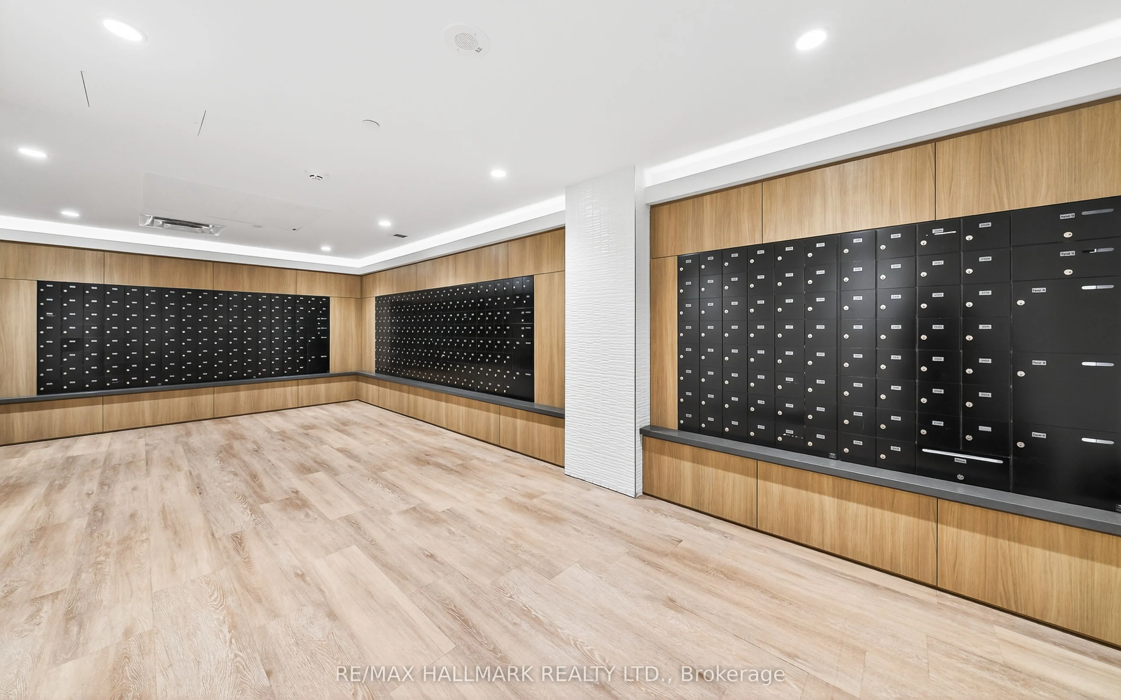 7950 Bathurst Street, #901
