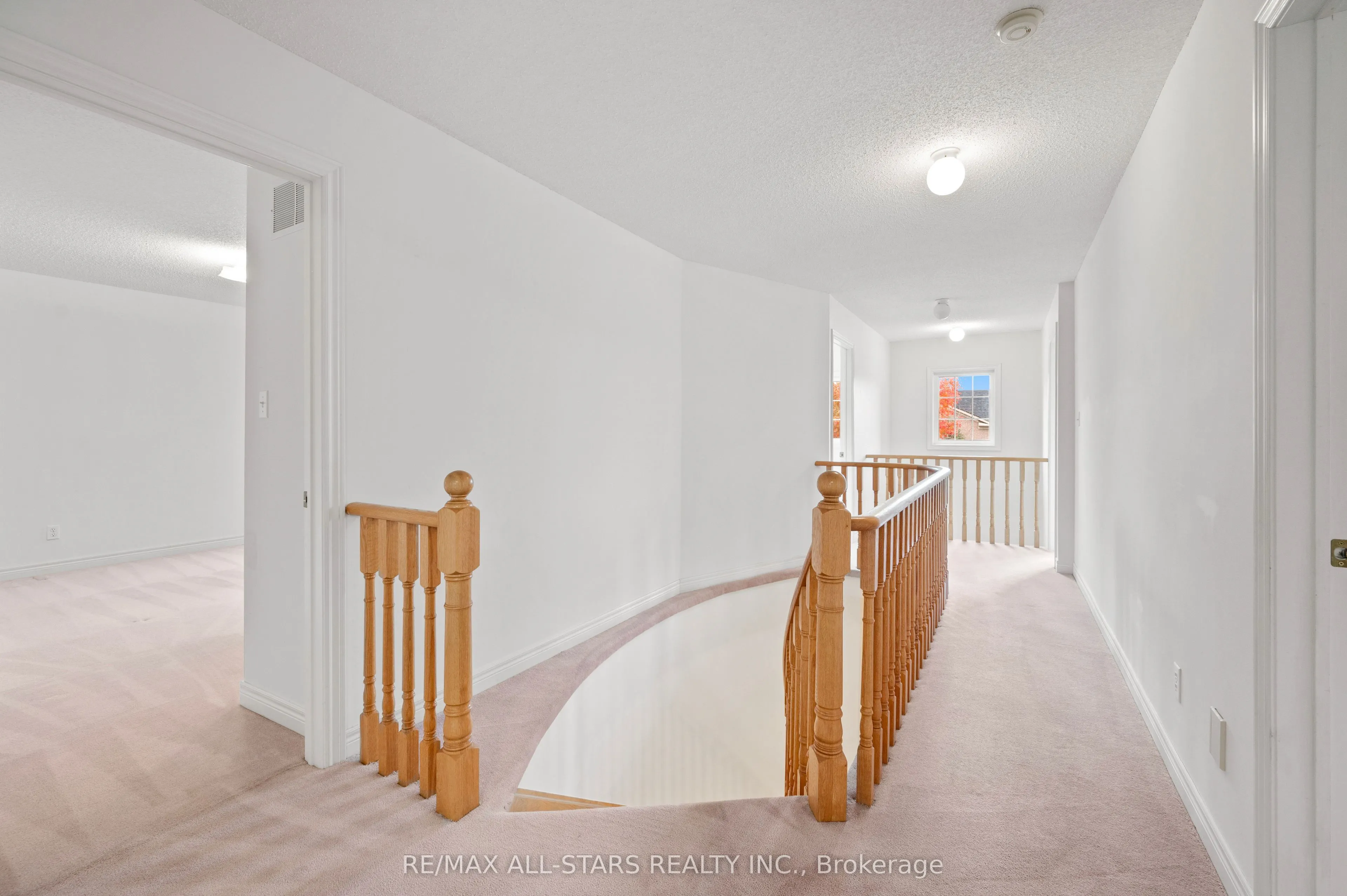 9 Wood Thrush Avenue