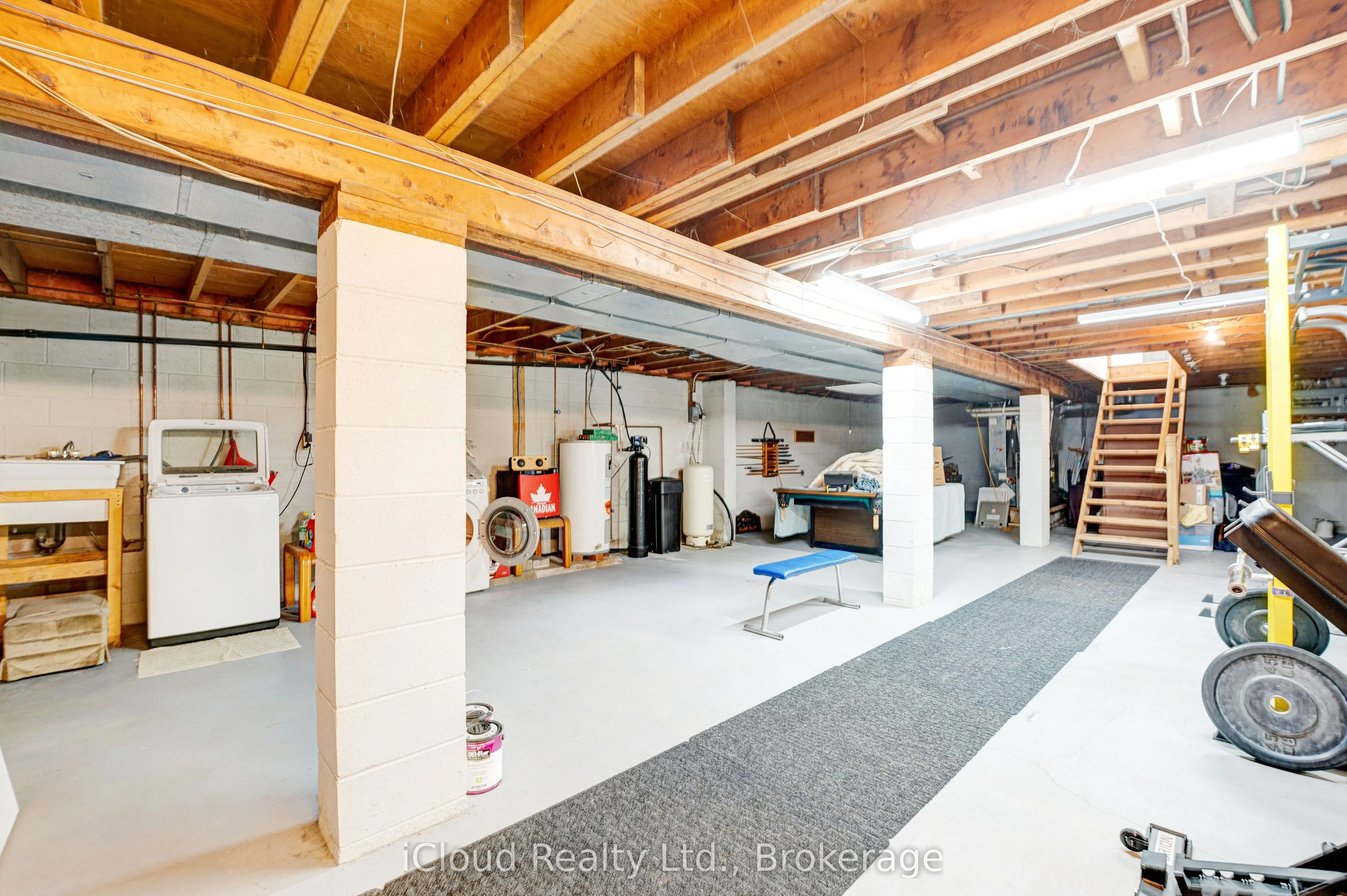 22186 Kennedy Road