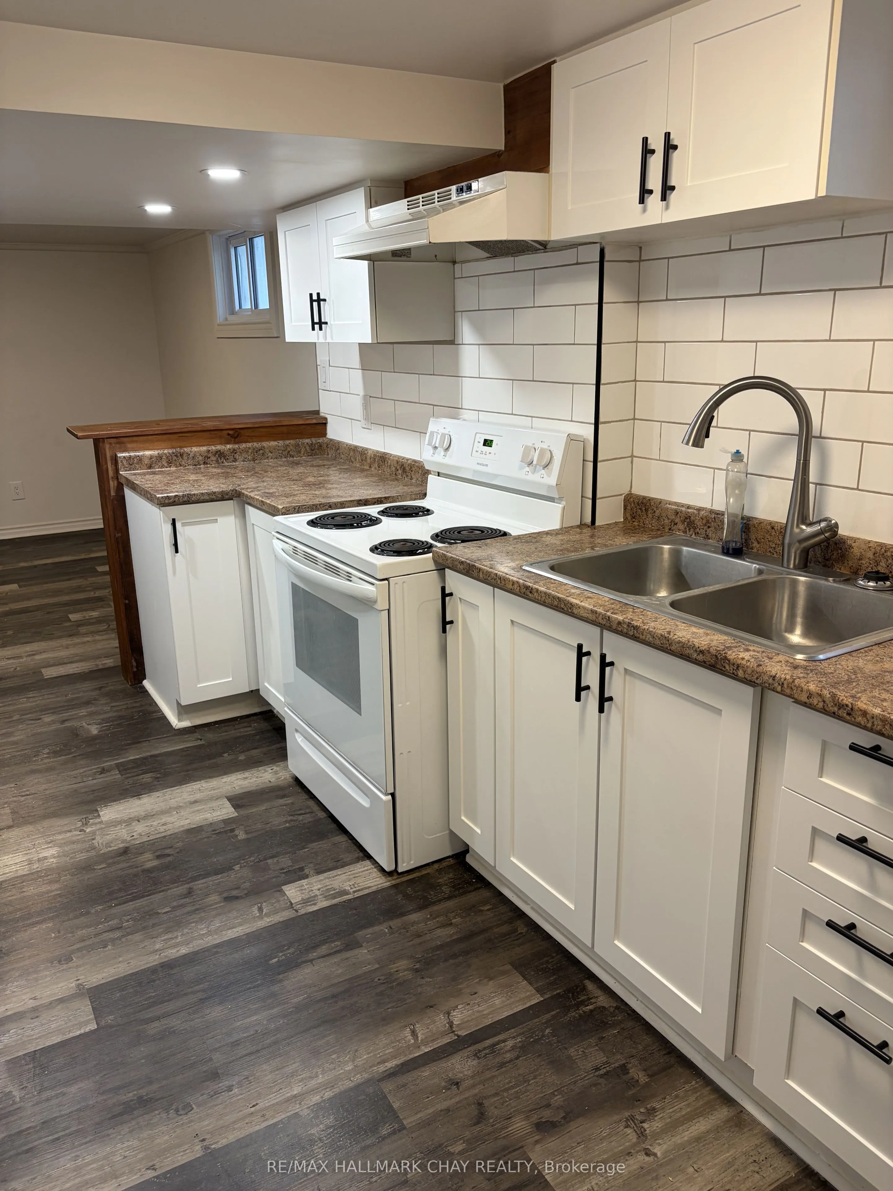 10 Oak Street, #Lower Unit