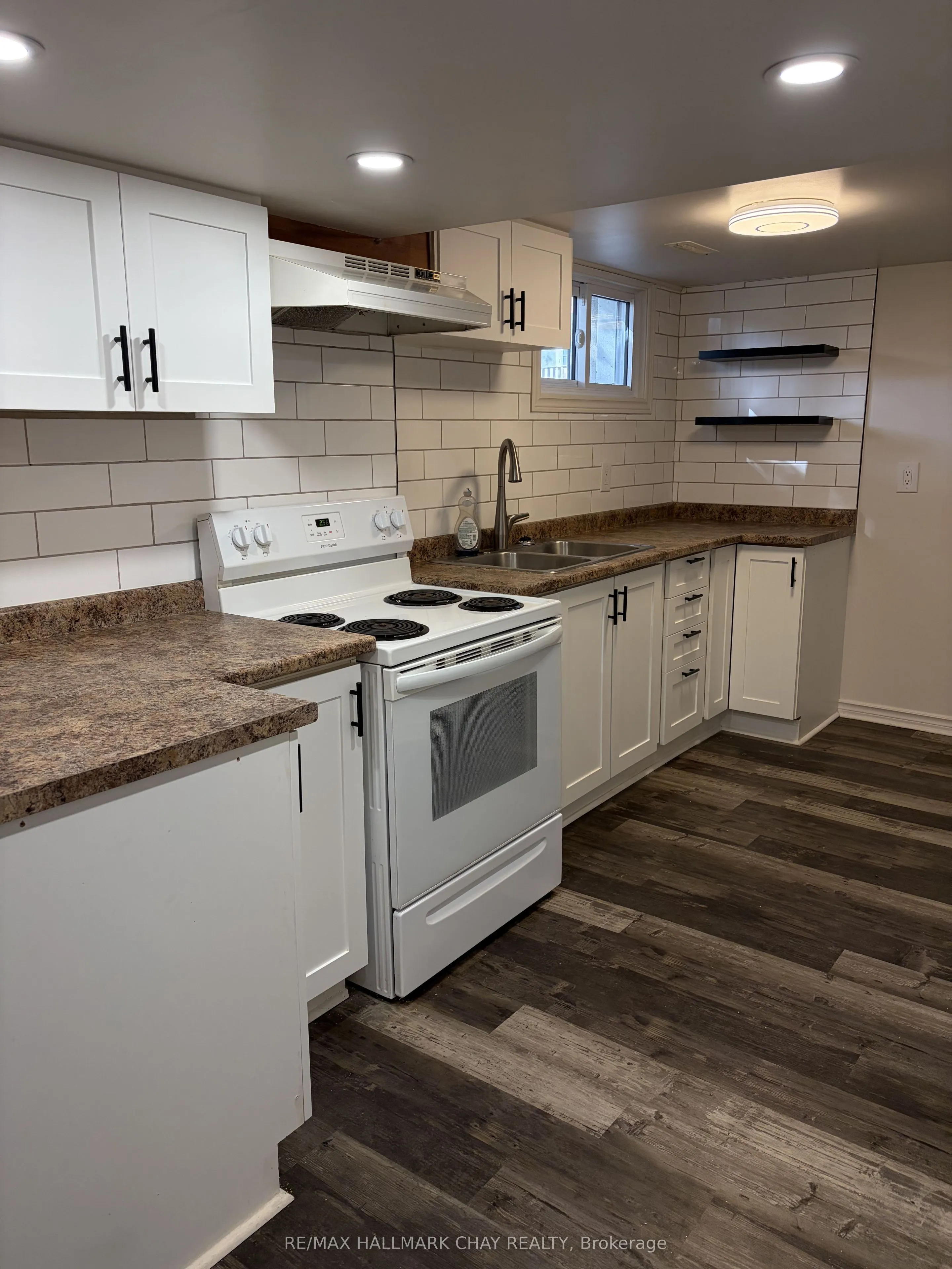 10 Oak Street, #Lower Unit