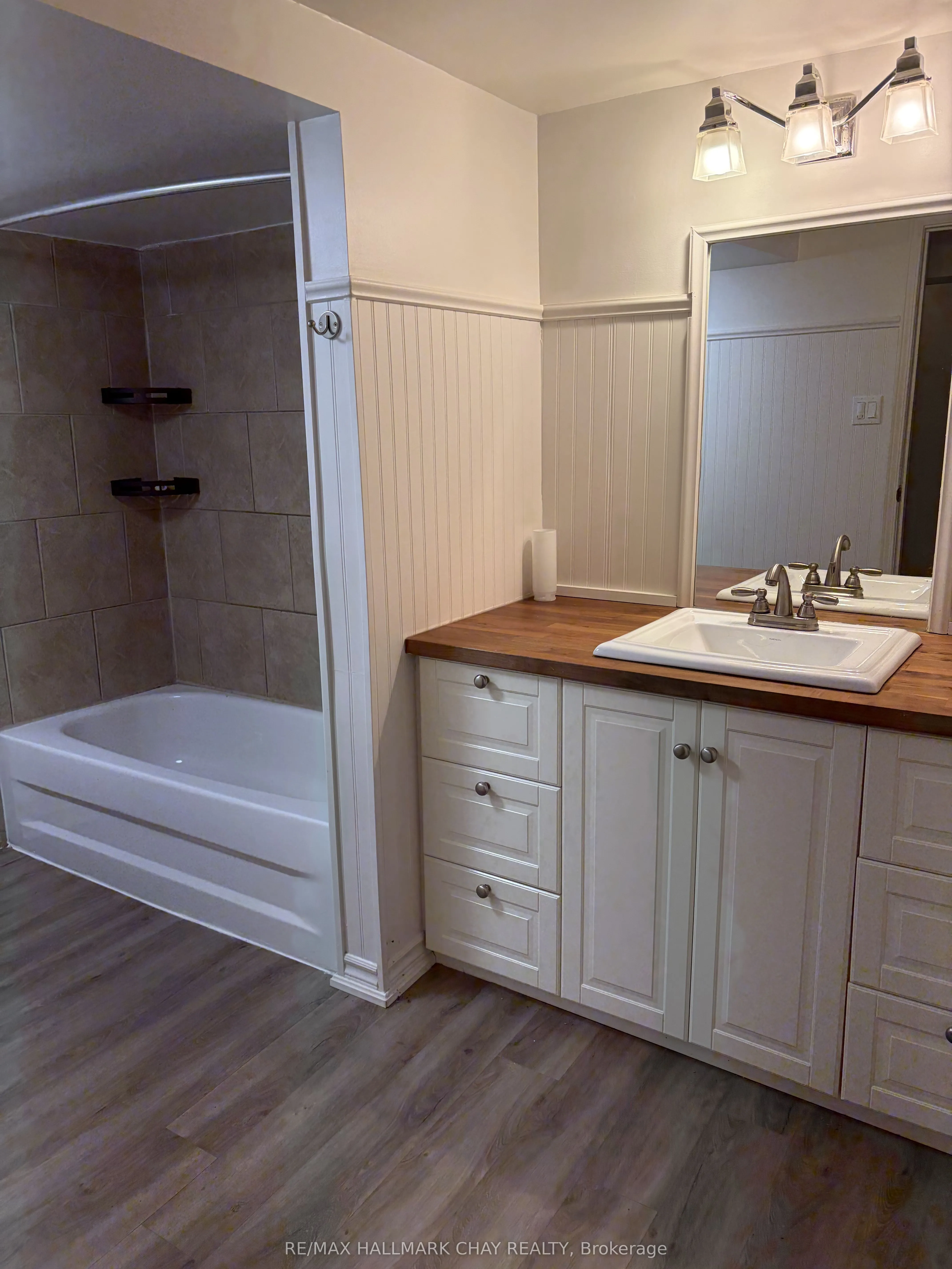10 Oak Street, #Lower Unit