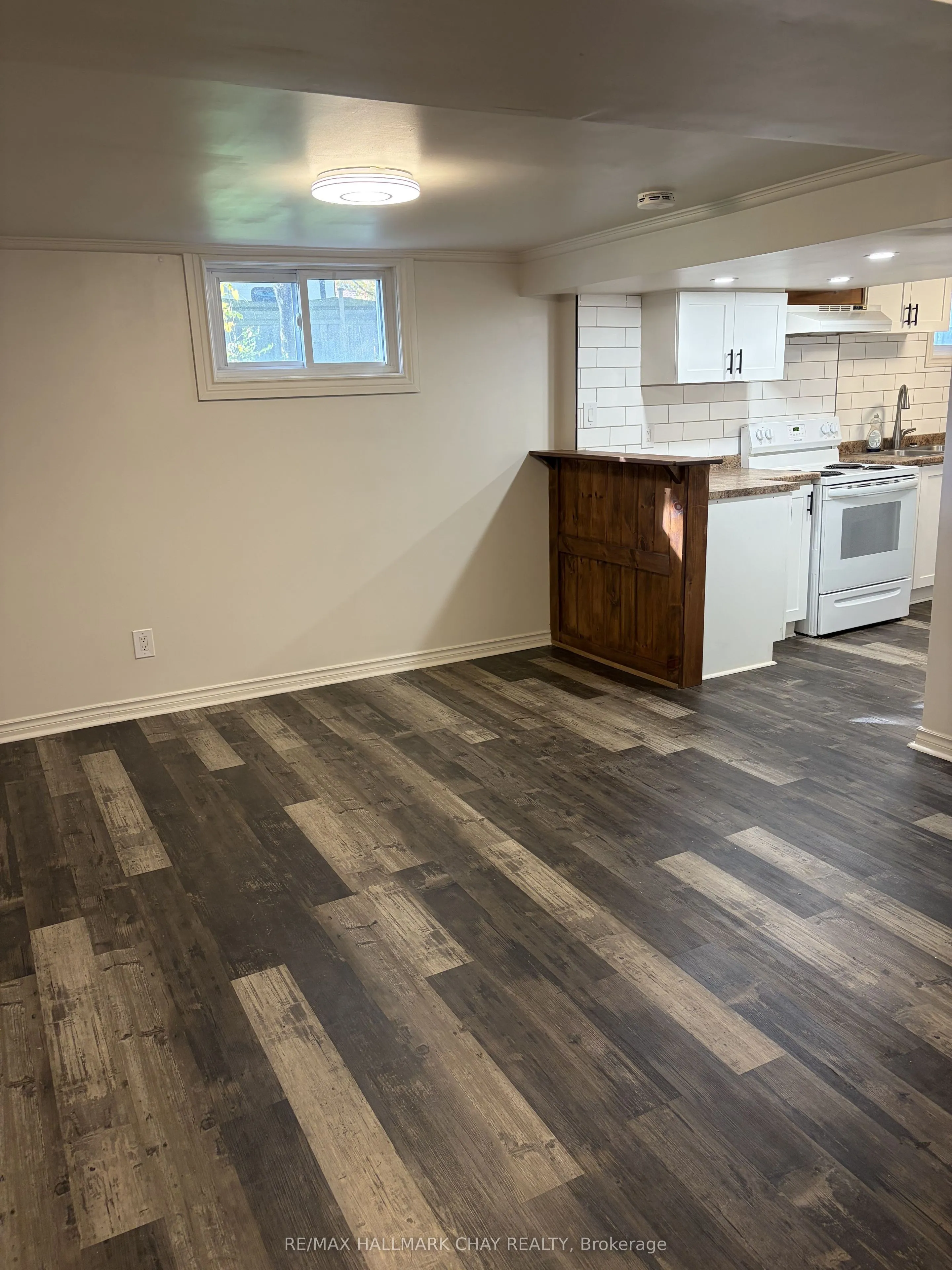 10 Oak Street, #Lower Unit