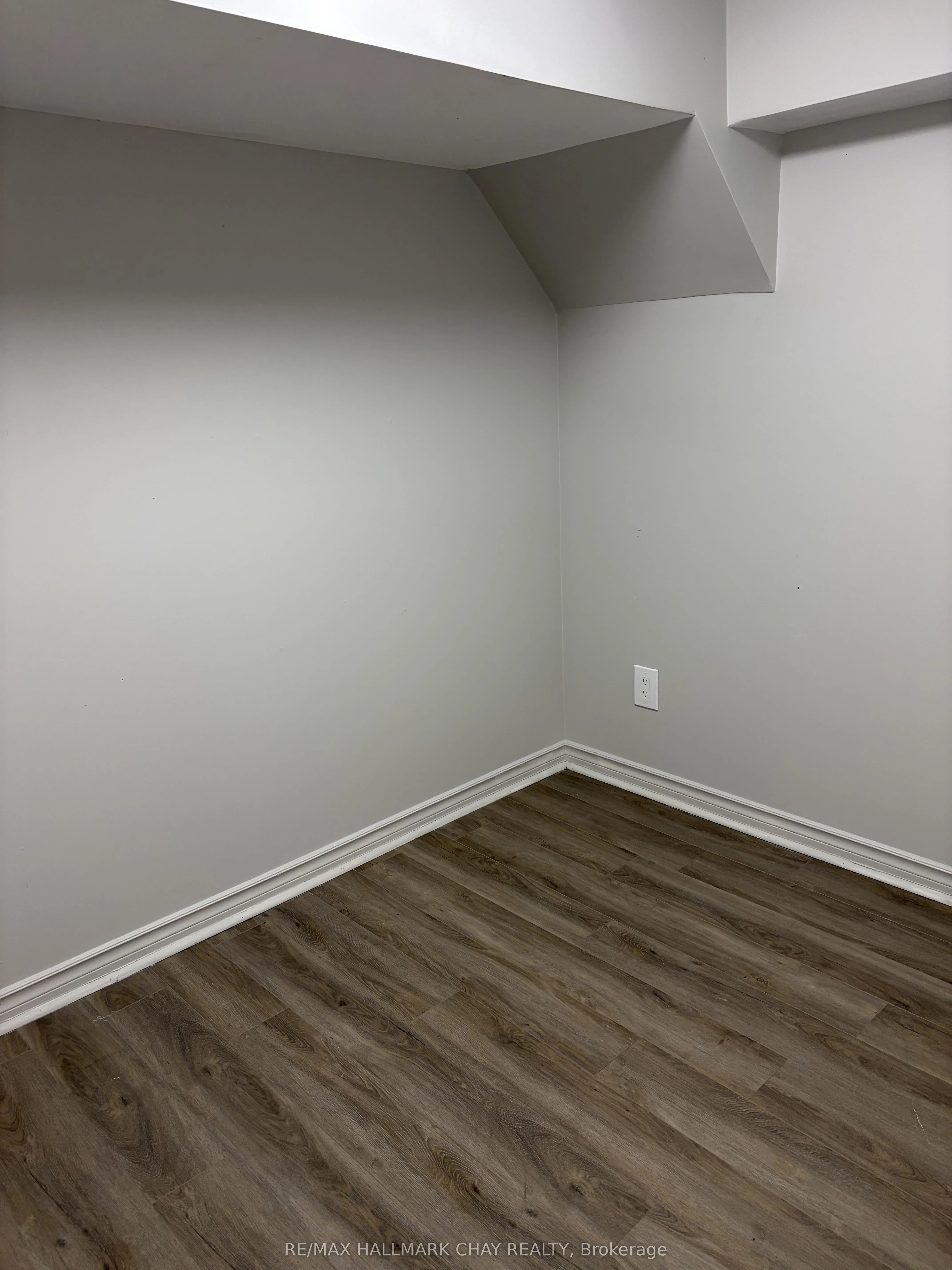 10 Oak Street, #Lower Unit