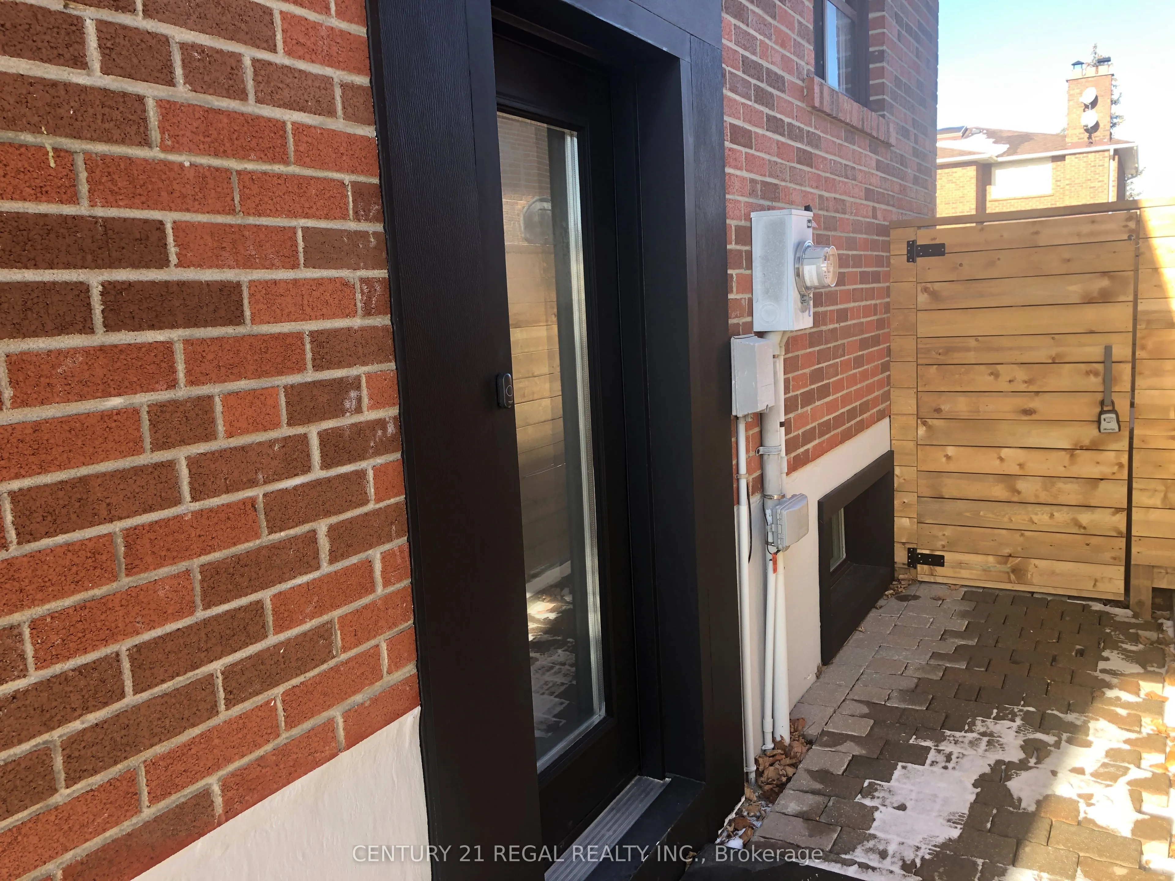 686 Woodbridge Avenue, #Bsmt