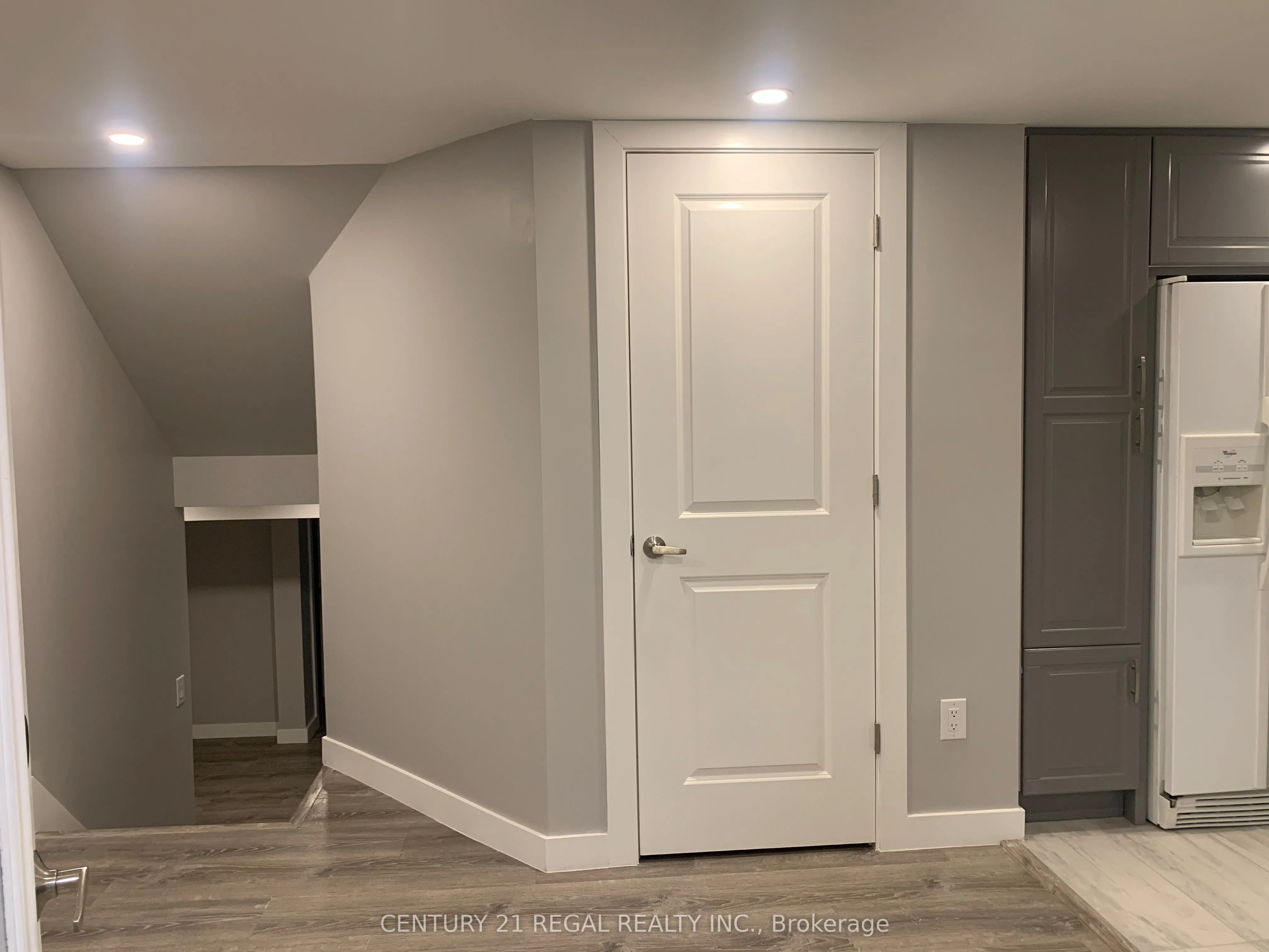 686 Woodbridge Avenue, #Bsmt
