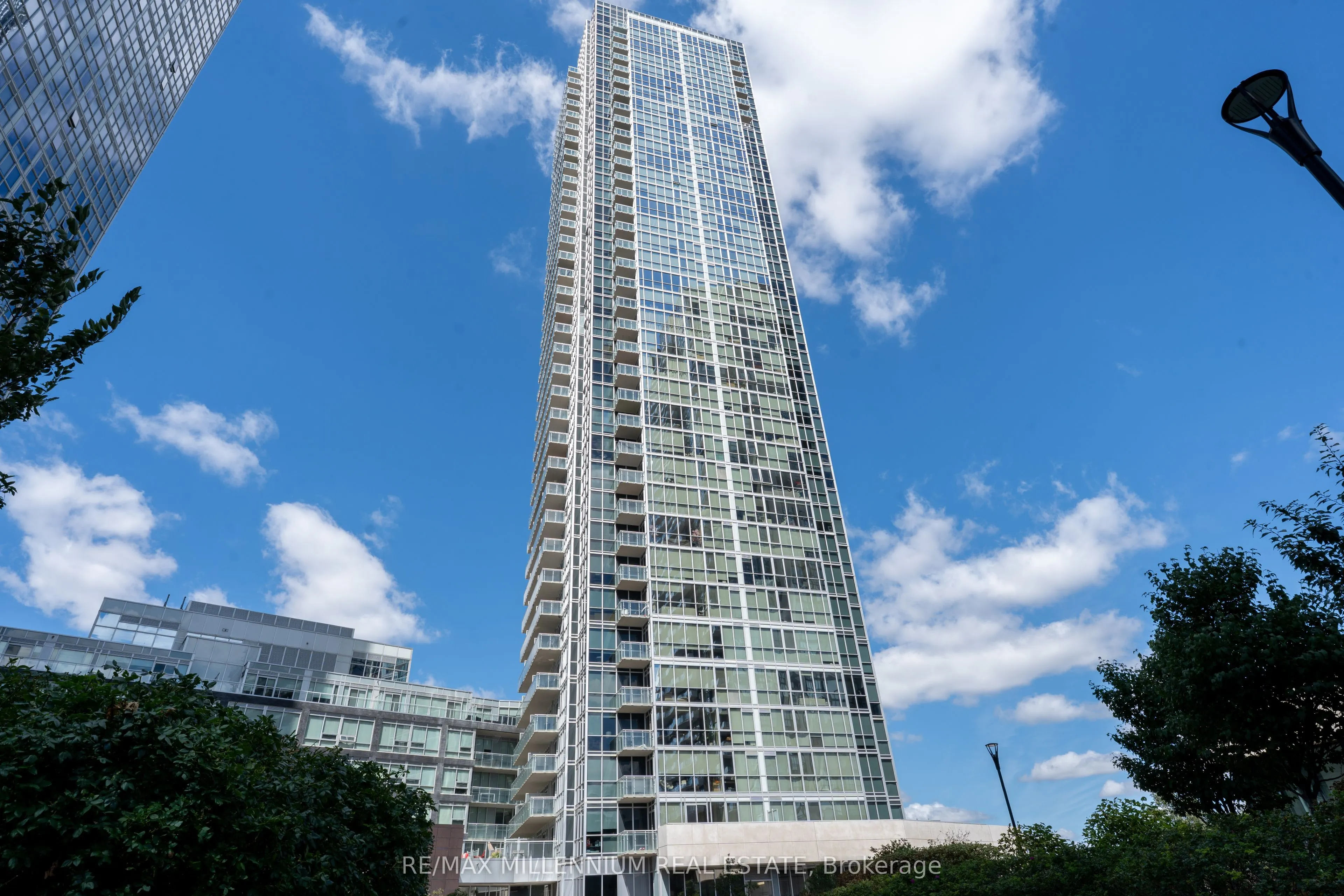 2908 Highway 7 Road, #3103