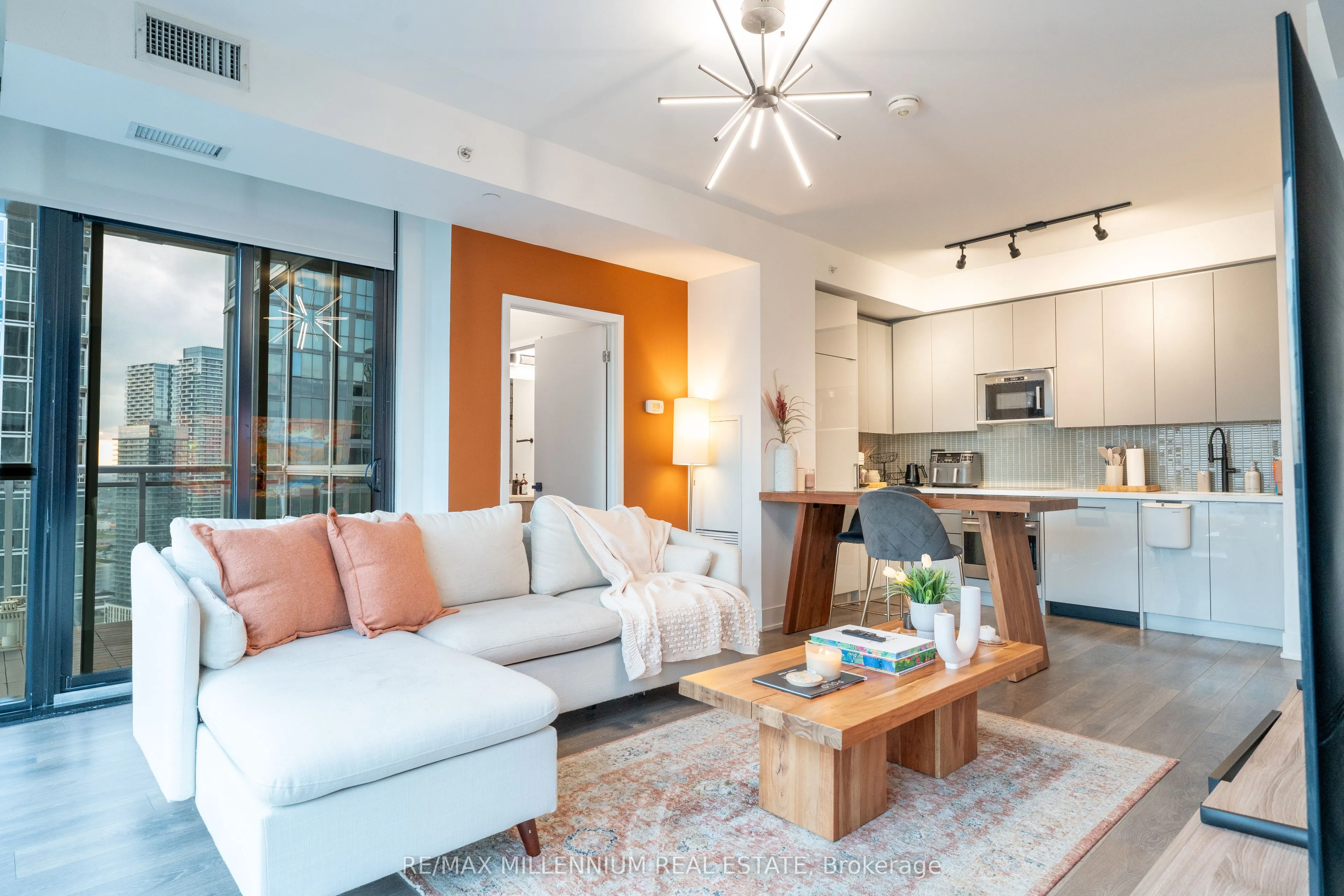 2908 Highway 7 Road, #3103