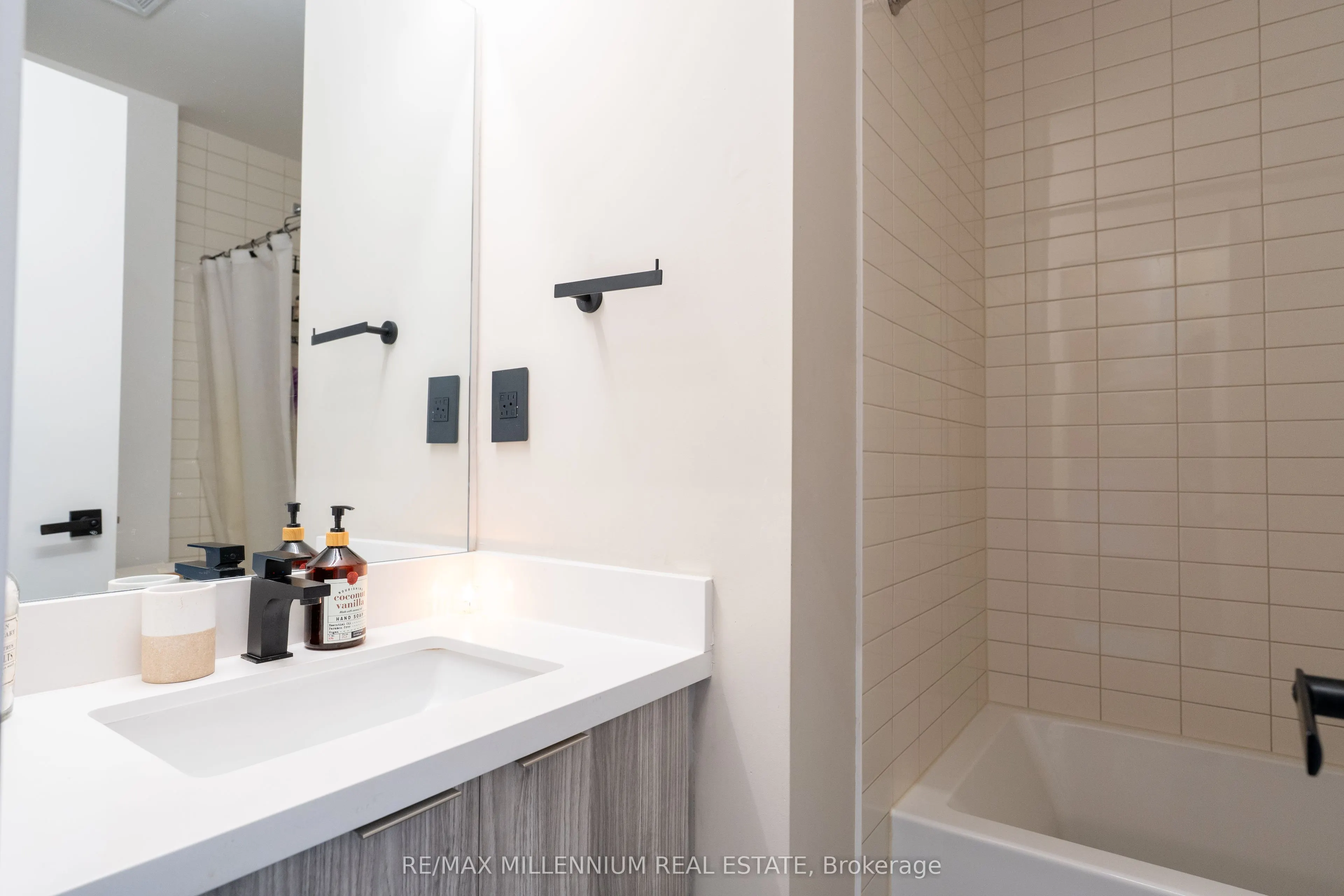 2908 Highway 7 Road, #3103
