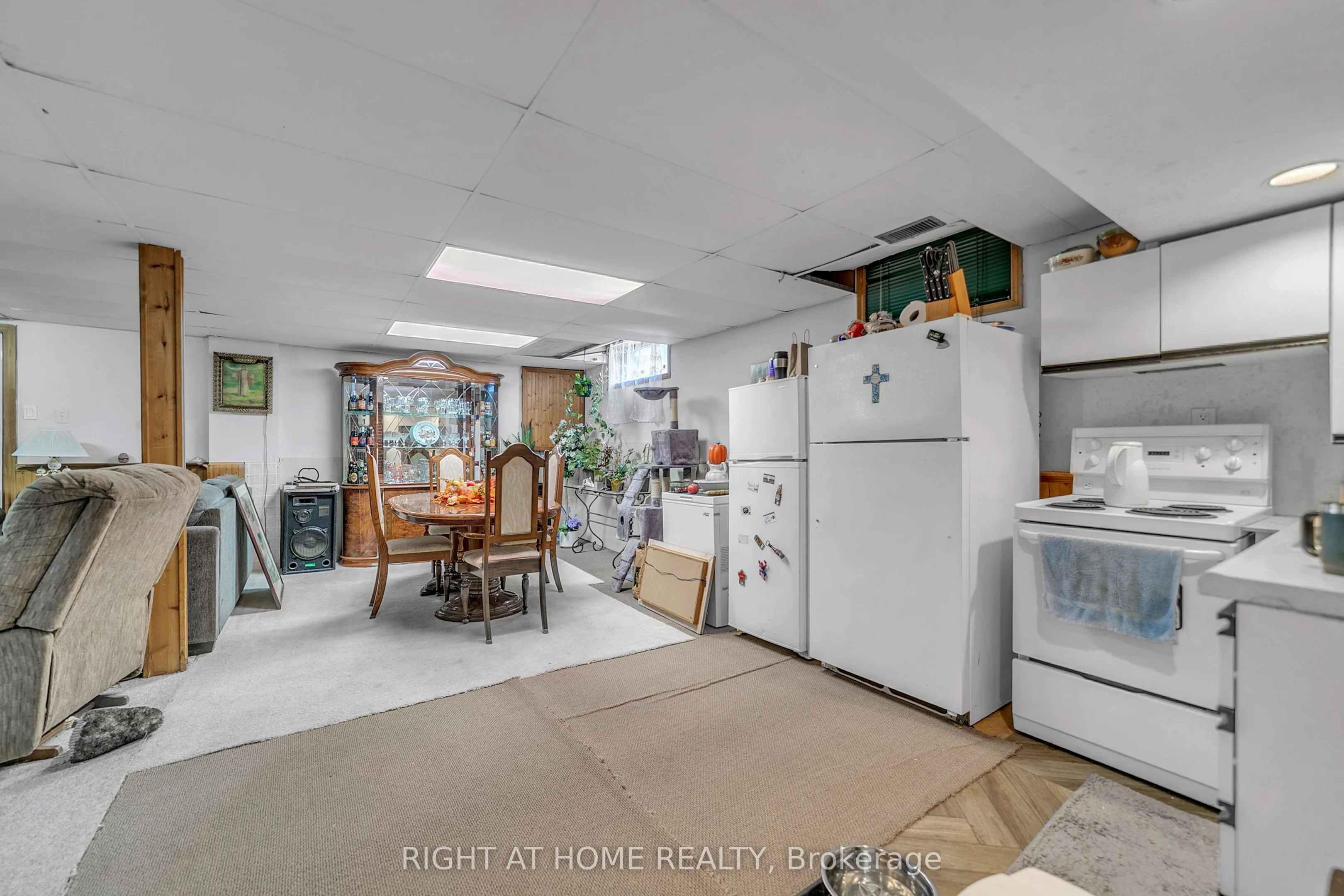 1015 Davis Drive