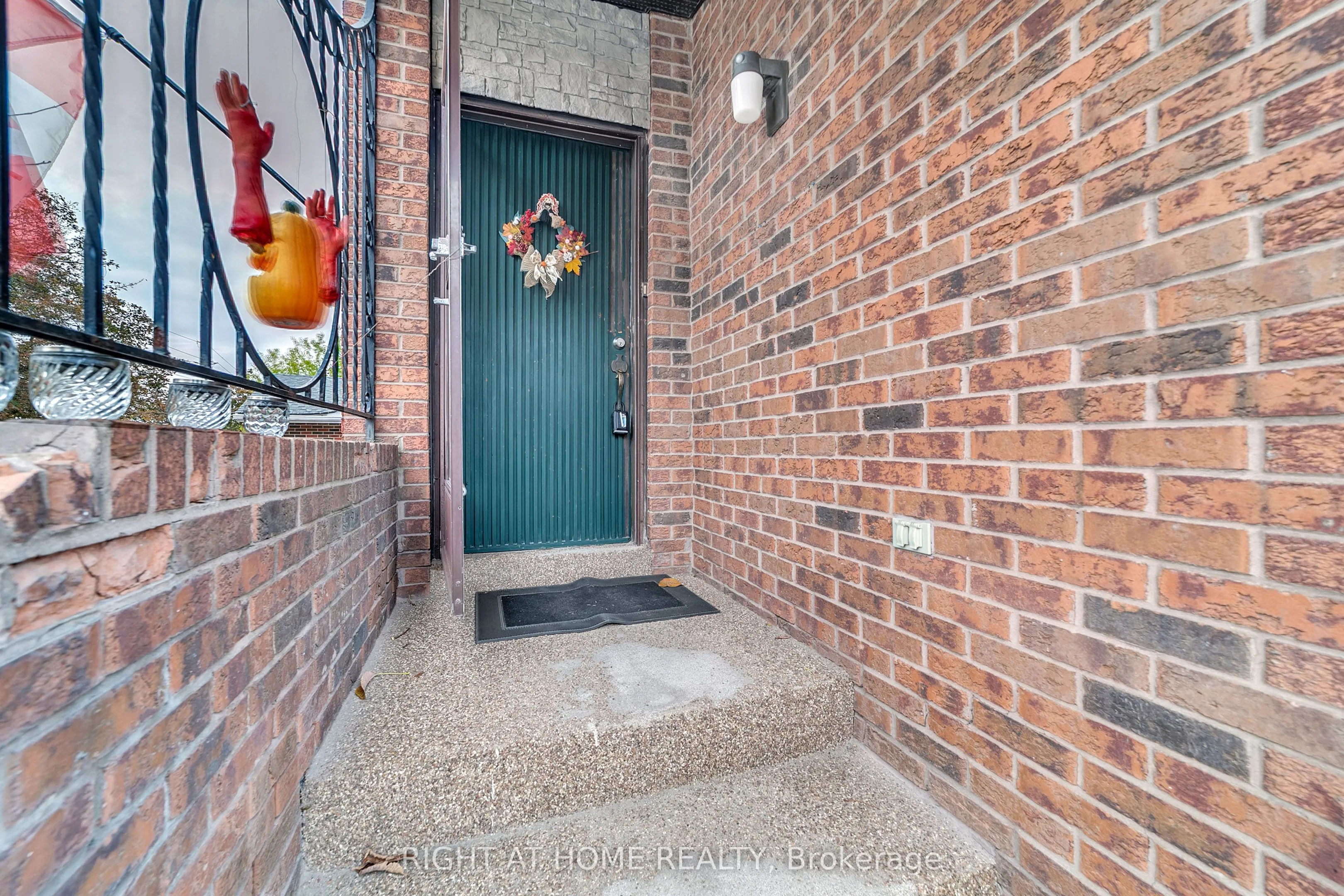 1015 Davis Drive