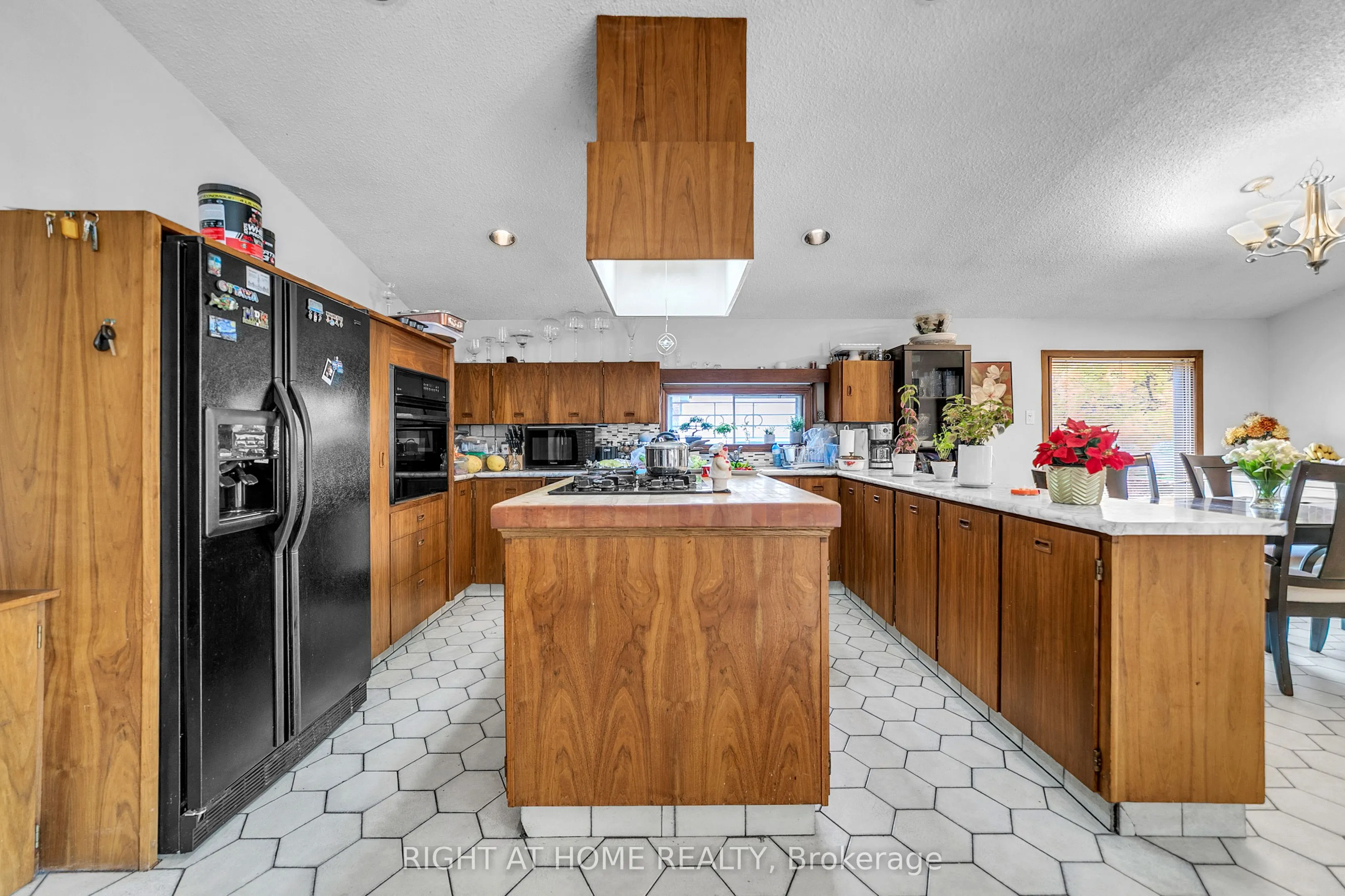 1015 Davis Drive