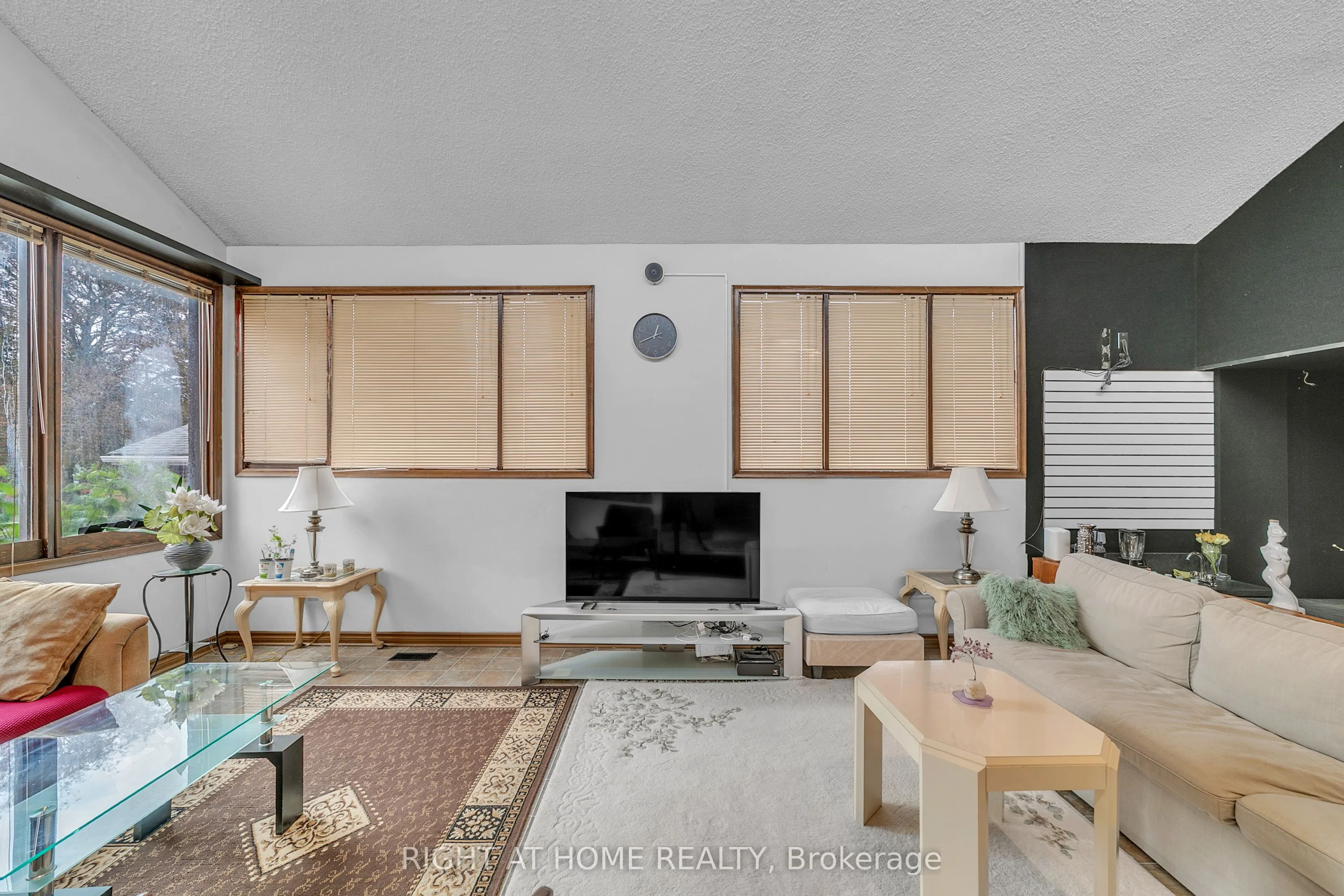 1015 Davis Drive