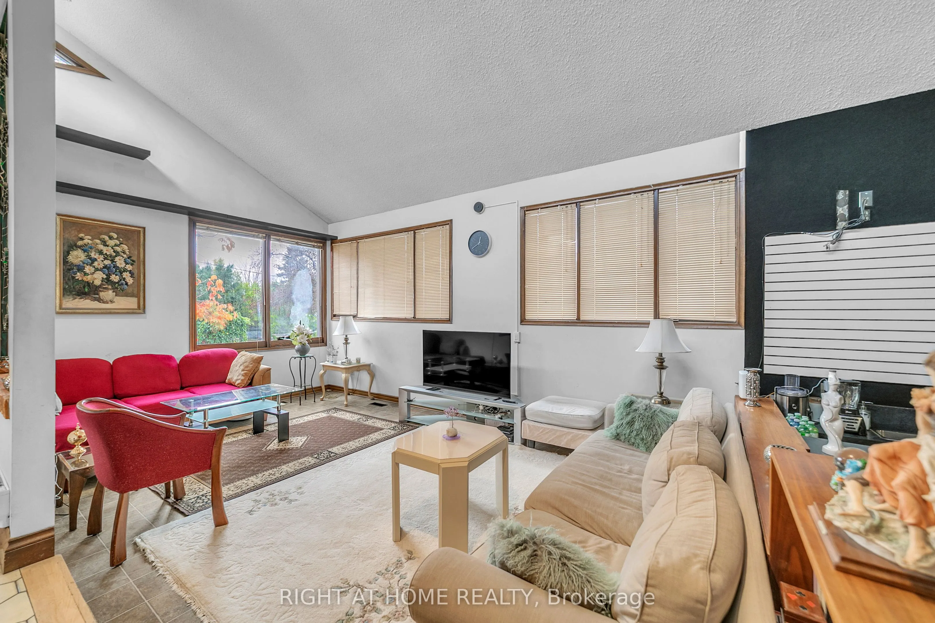 1015 Davis Drive