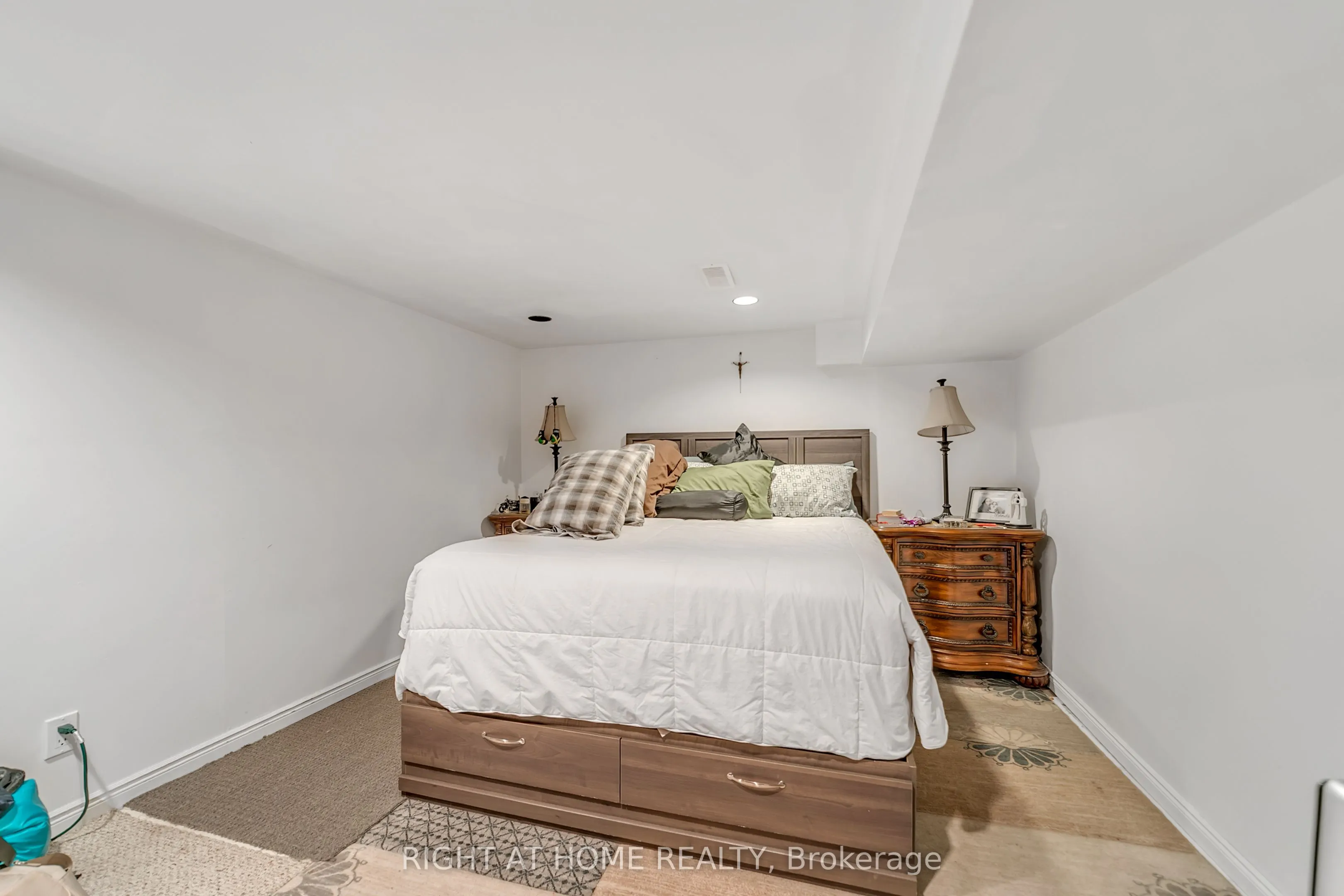 1015 Davis Drive