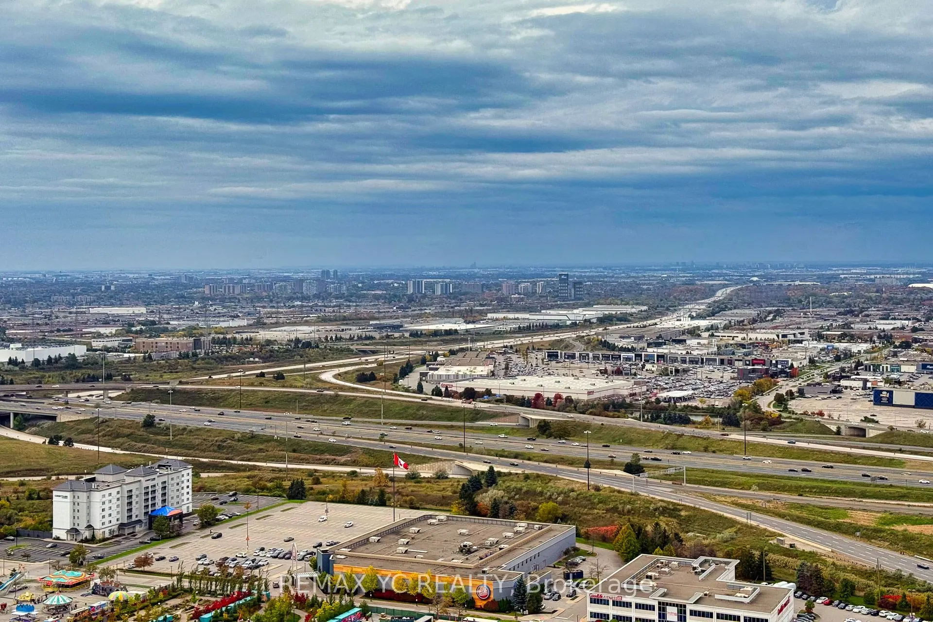 28 Interchange Way, #3915