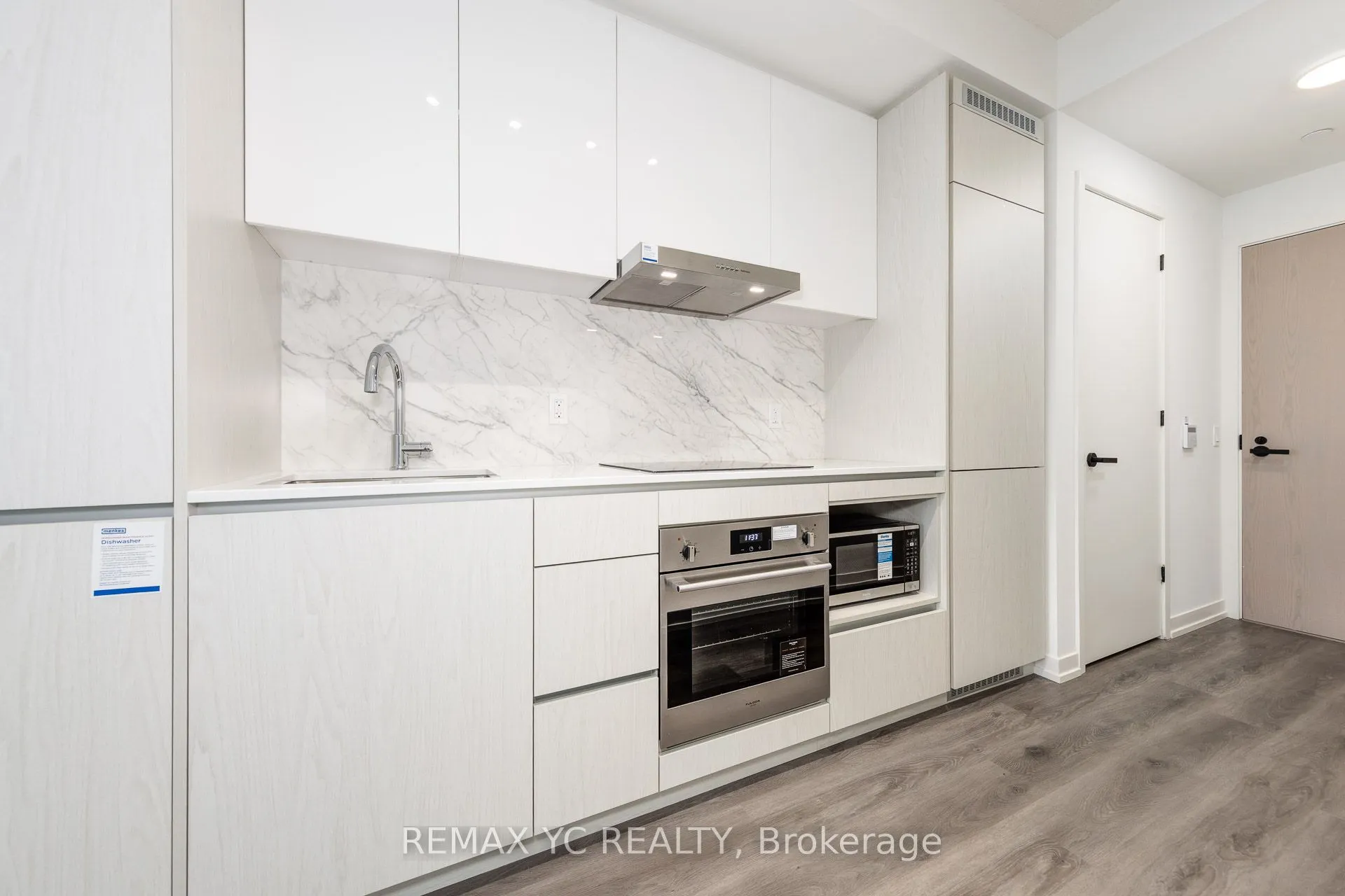 28 Interchange Way, #3915