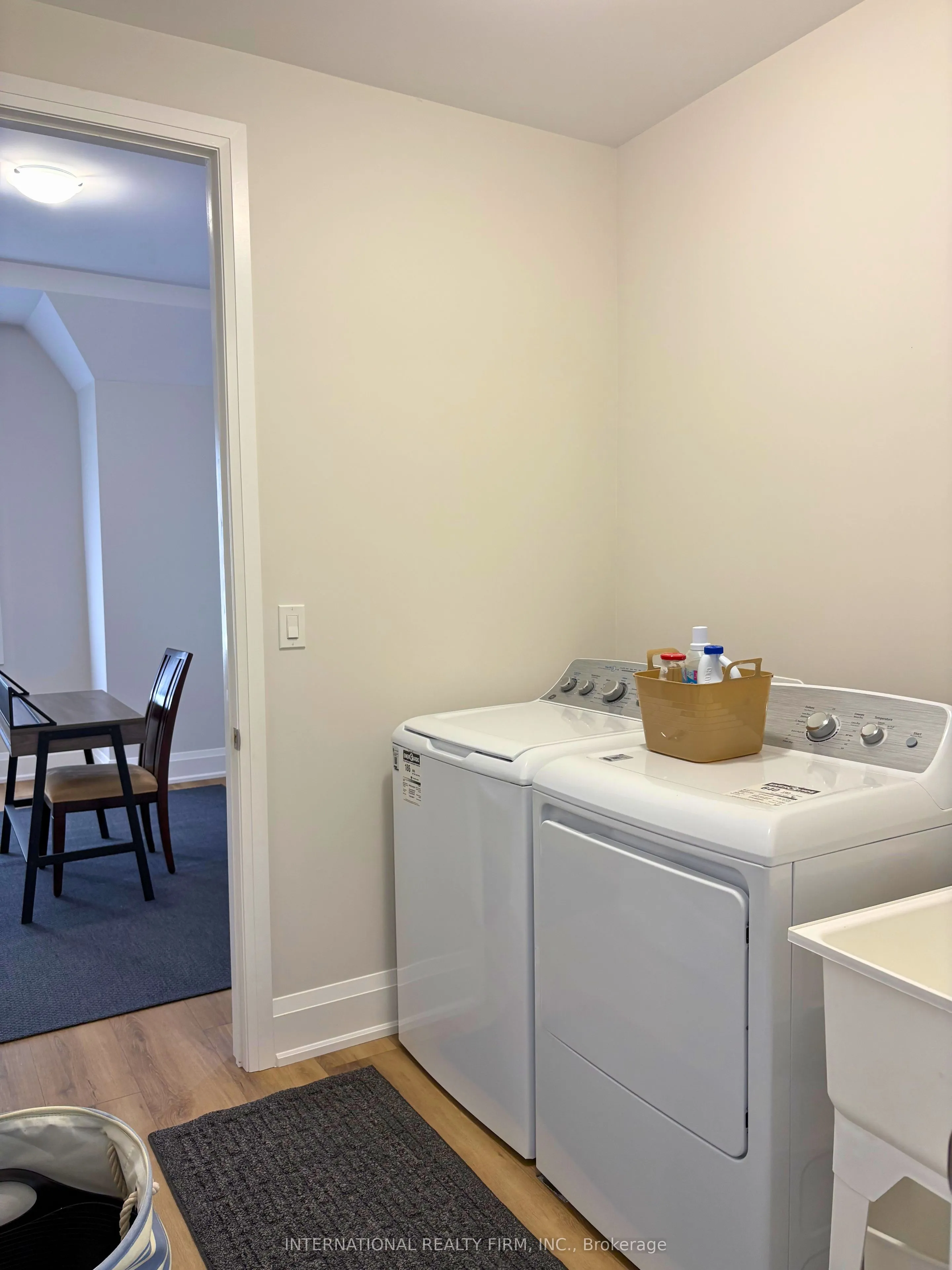 670 Park Road, #1
