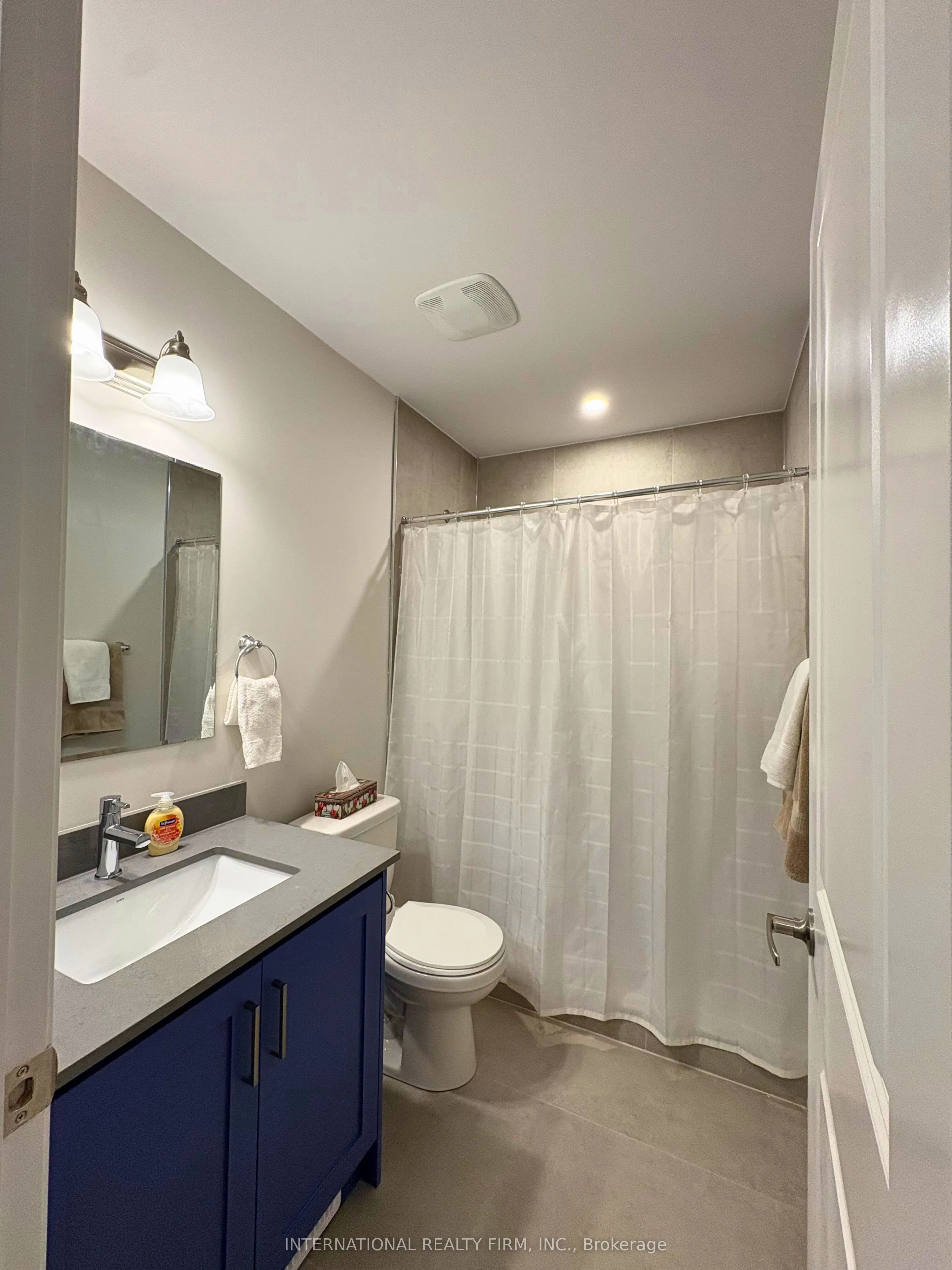 670 Park Road, #1