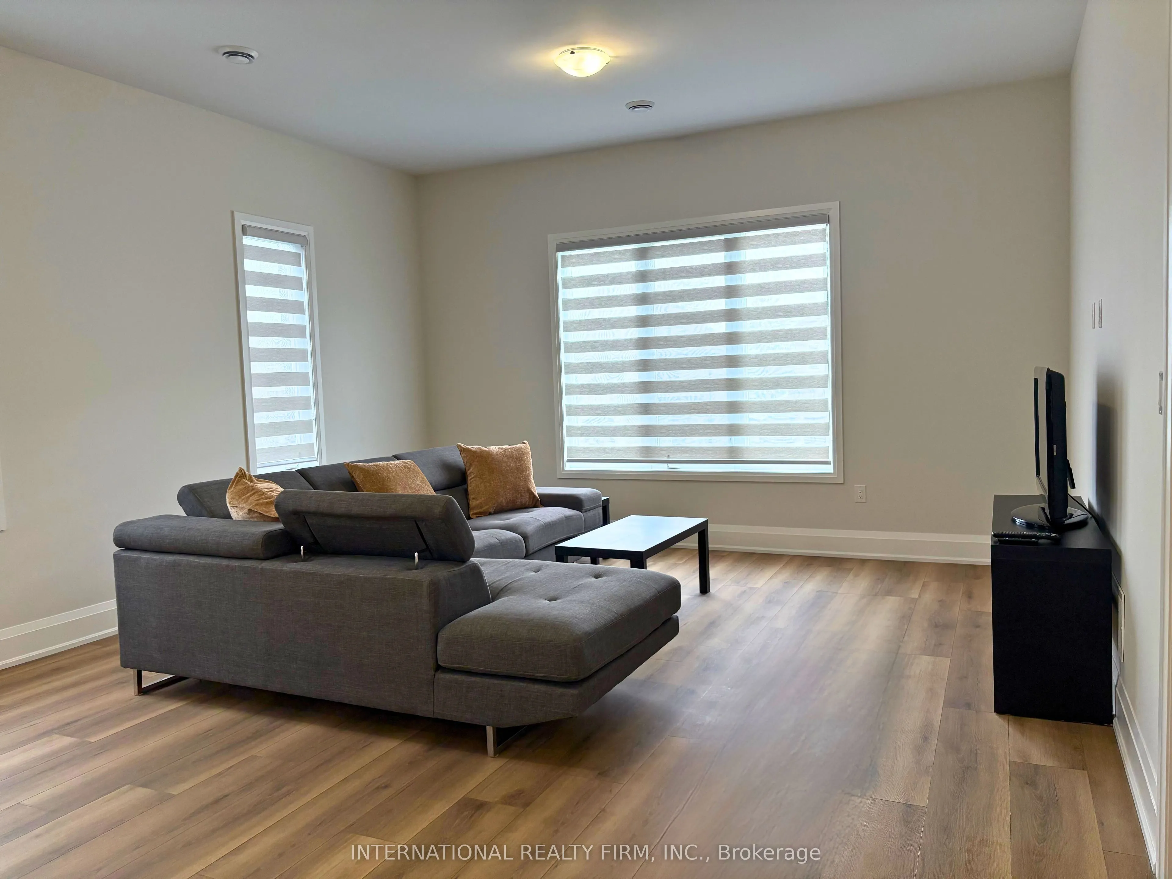 670 Park Road, #1