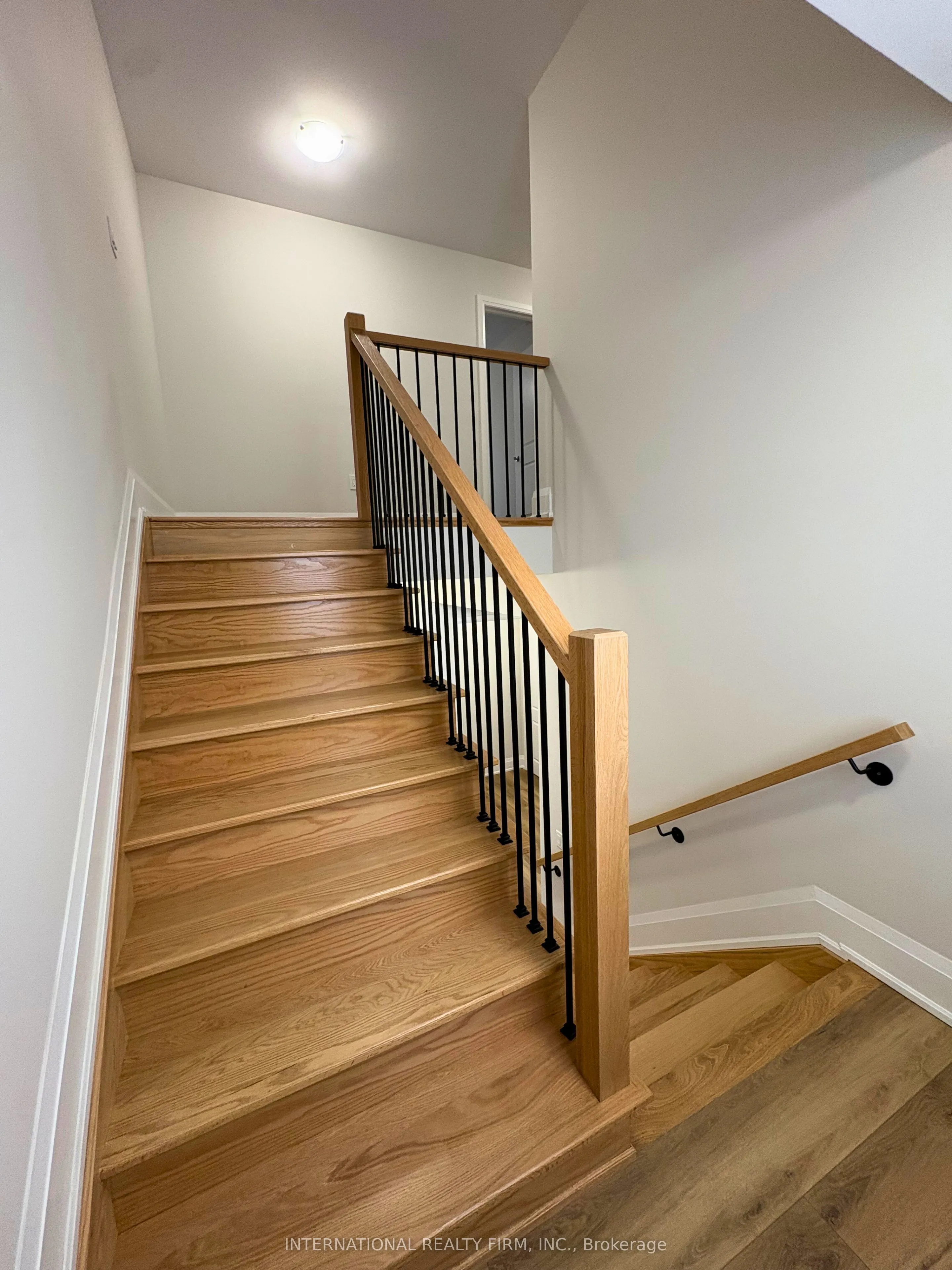 670 Park Road, #1