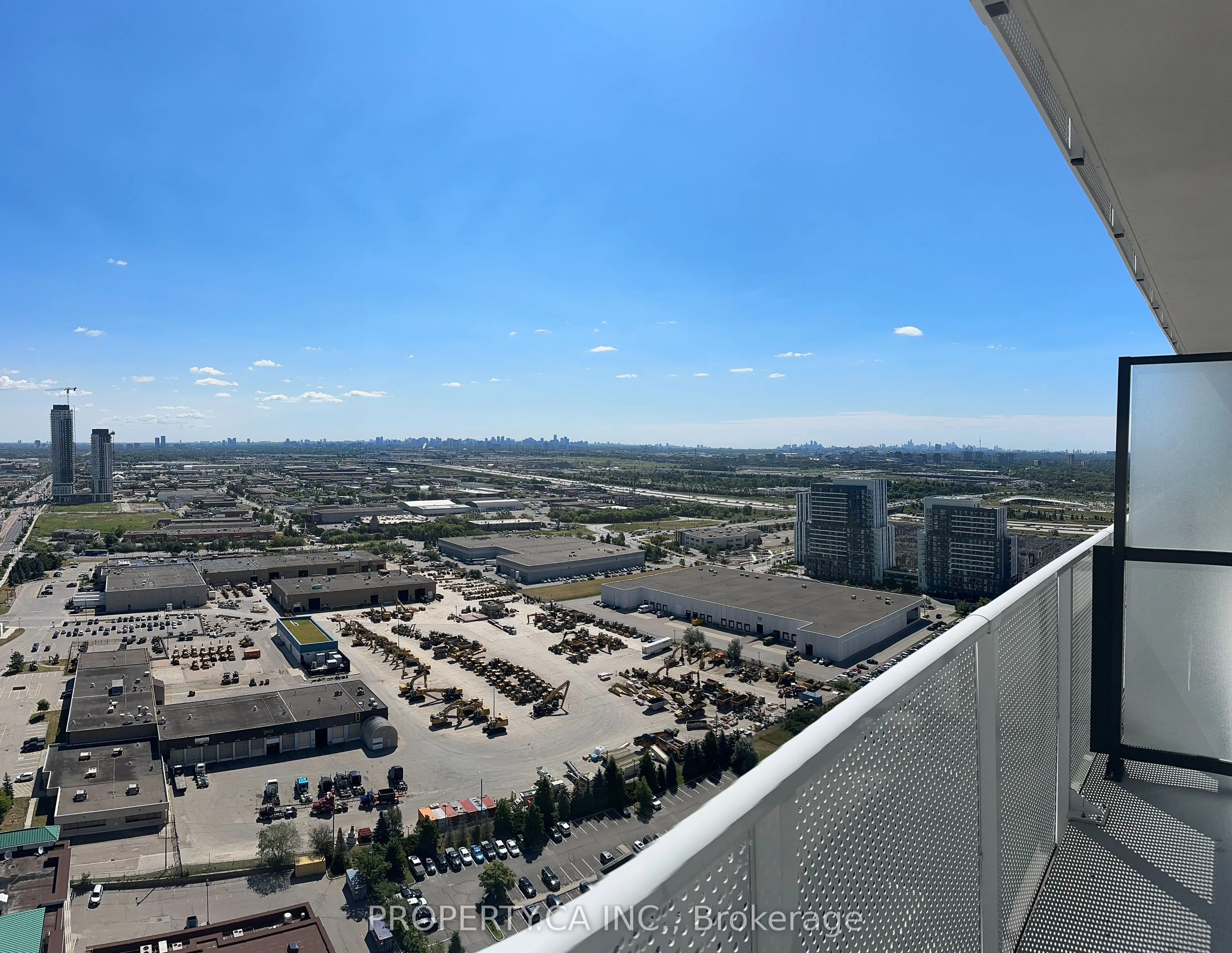 28 Interchange Way, #3306