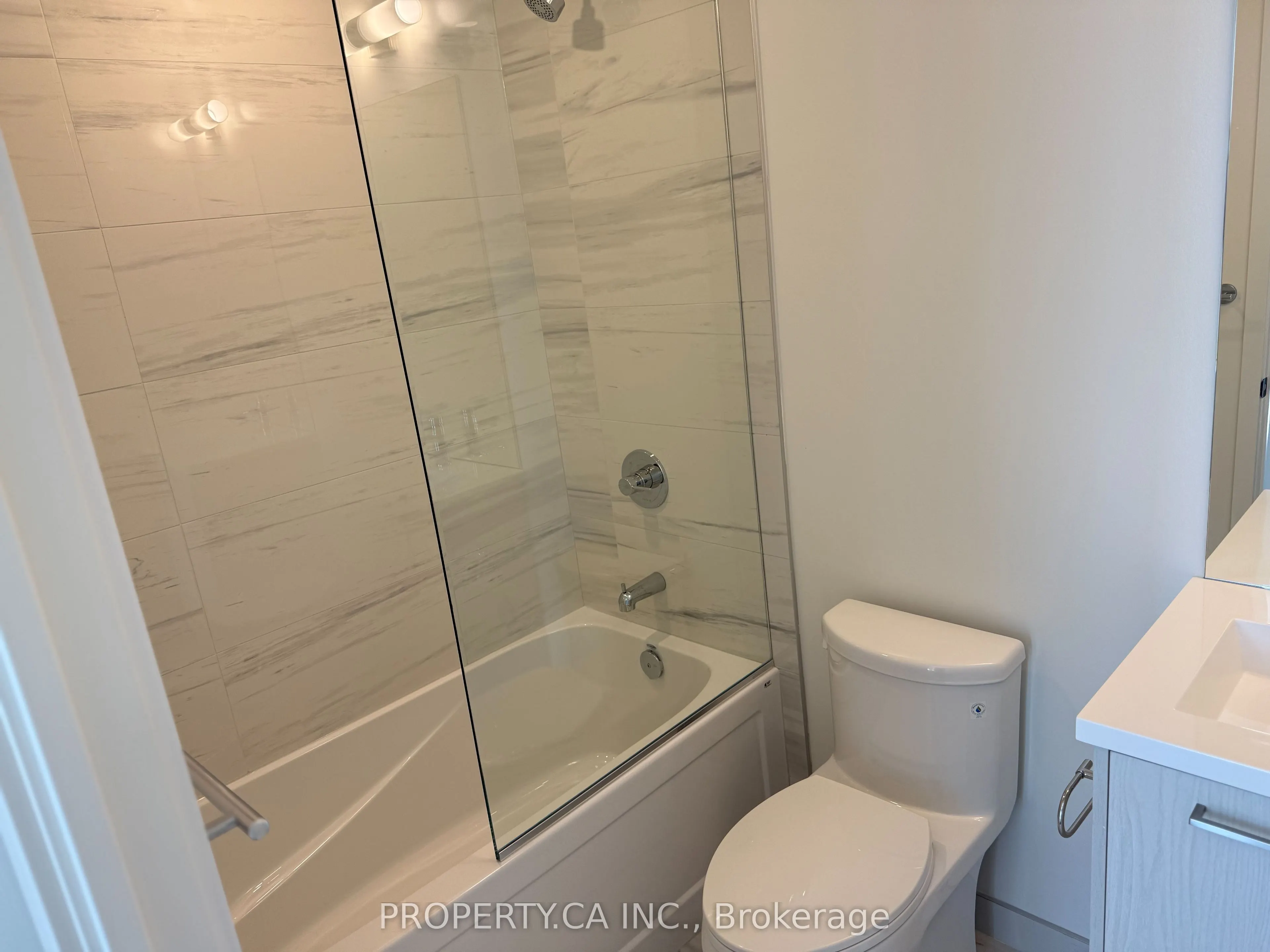 28 Interchange Way, #3306