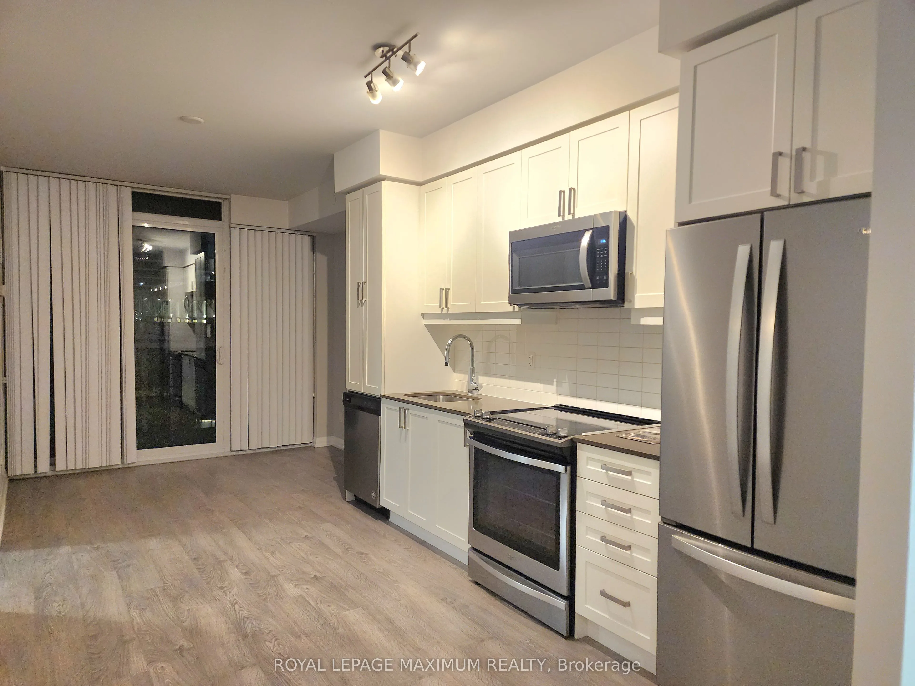 7895 Jane Street, #608