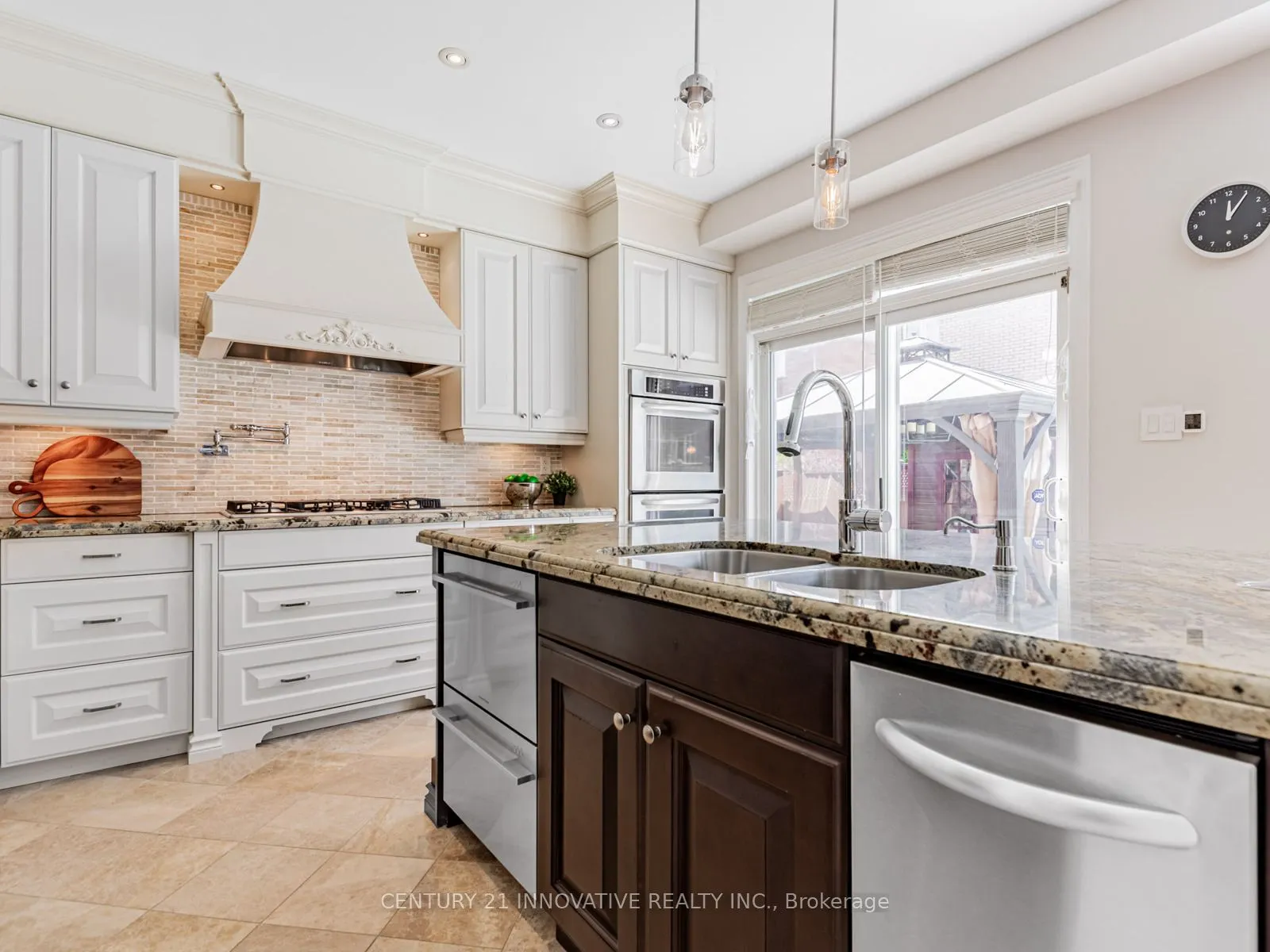 7 Stonechurch Crescent