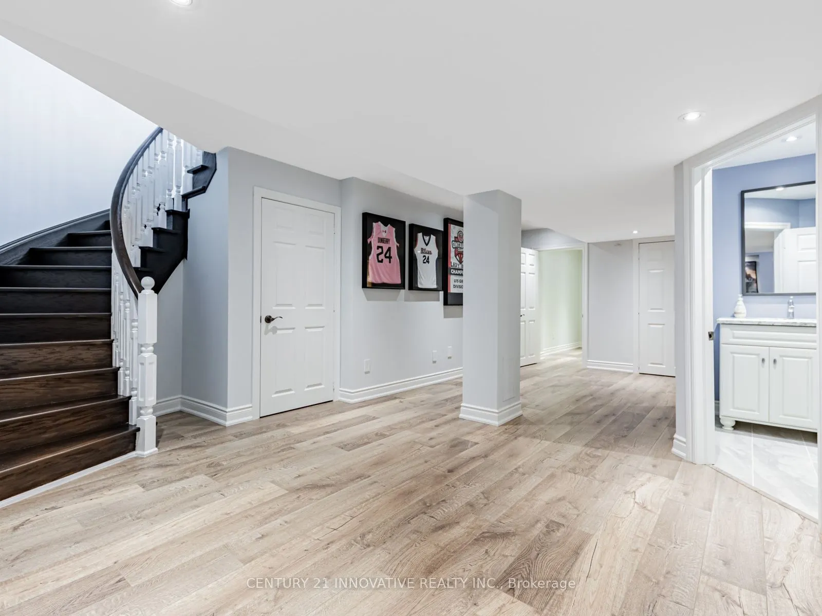 7 Stonechurch Crescent
