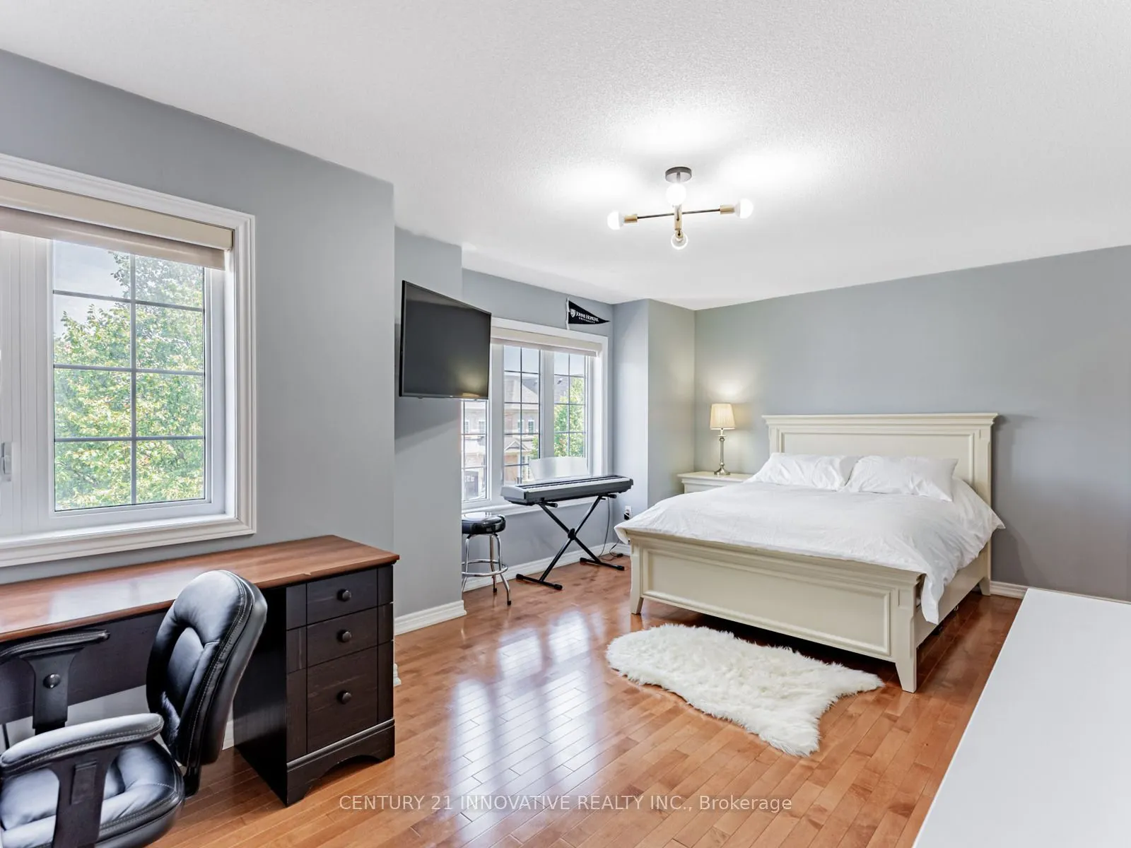 7 Stonechurch Crescent