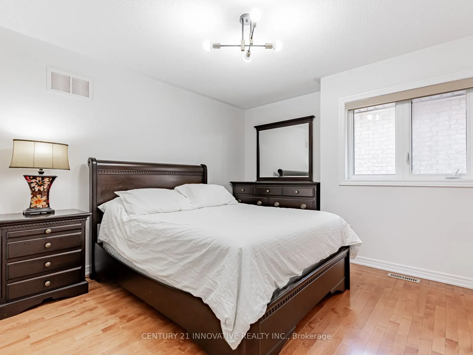 7 Stonechurch Crescent