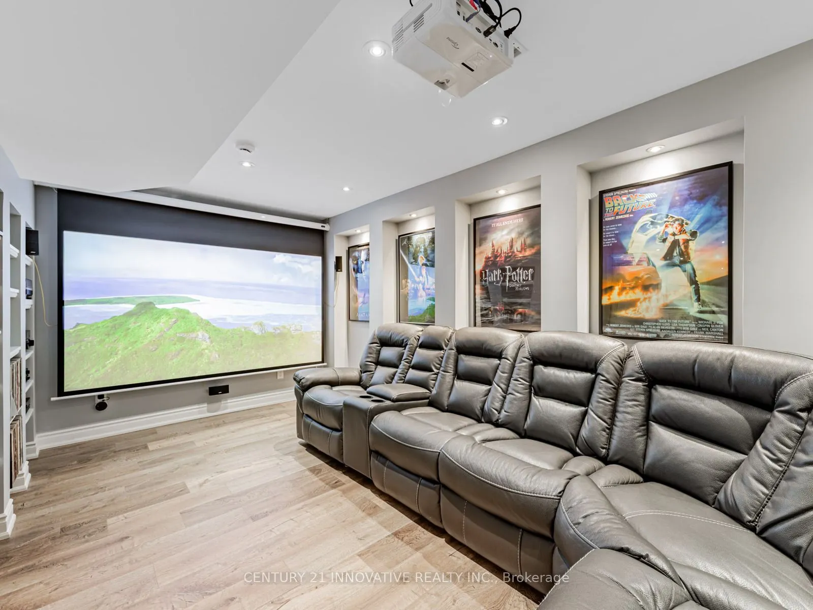 7 Stonechurch Crescent