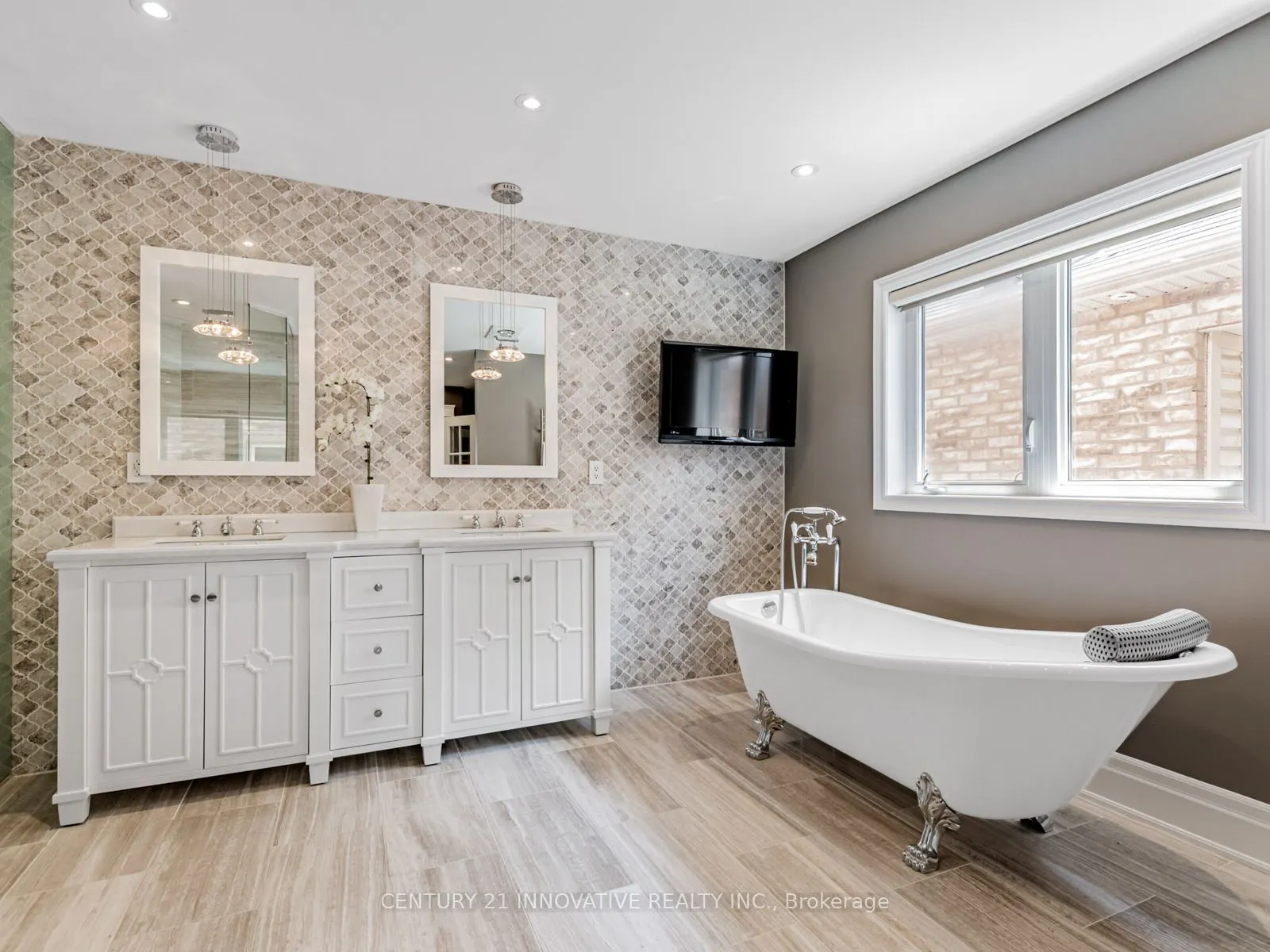 7 Stonechurch Crescent