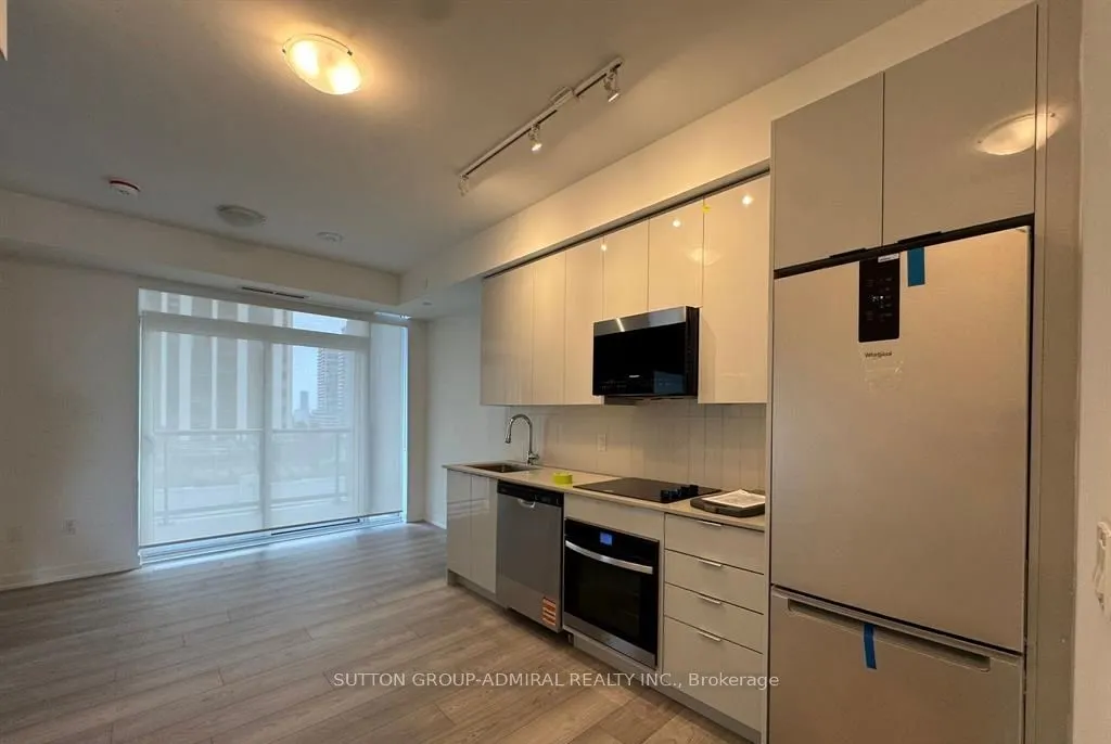10 Abeja Street, #2419