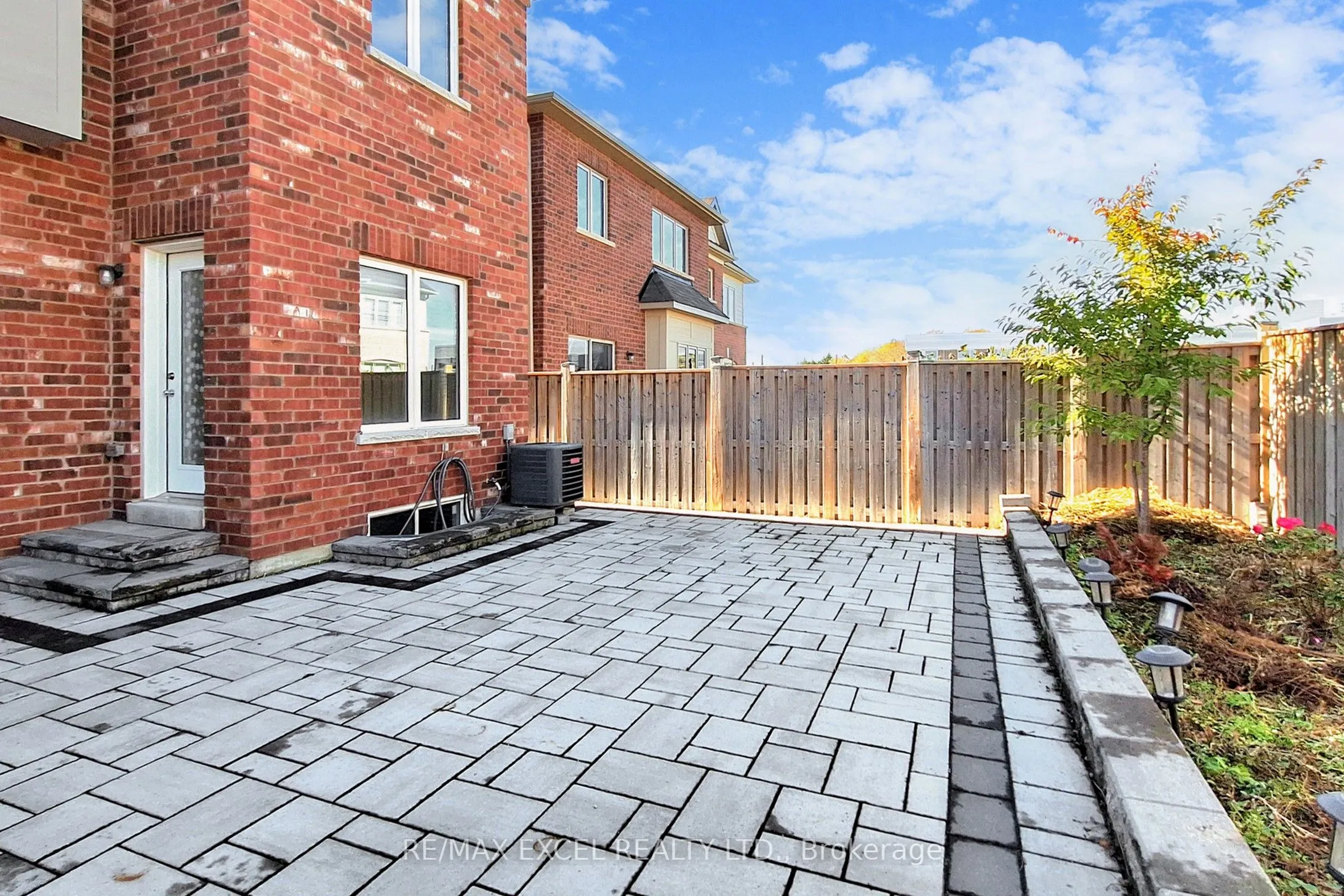 6 Kavanagh Avenue