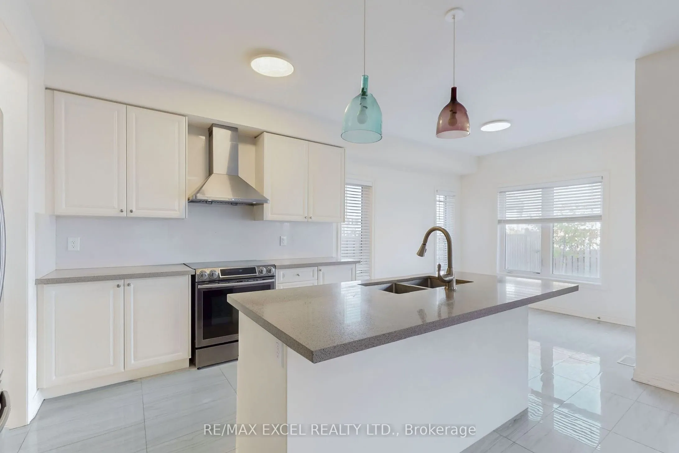 6 Kavanagh Avenue