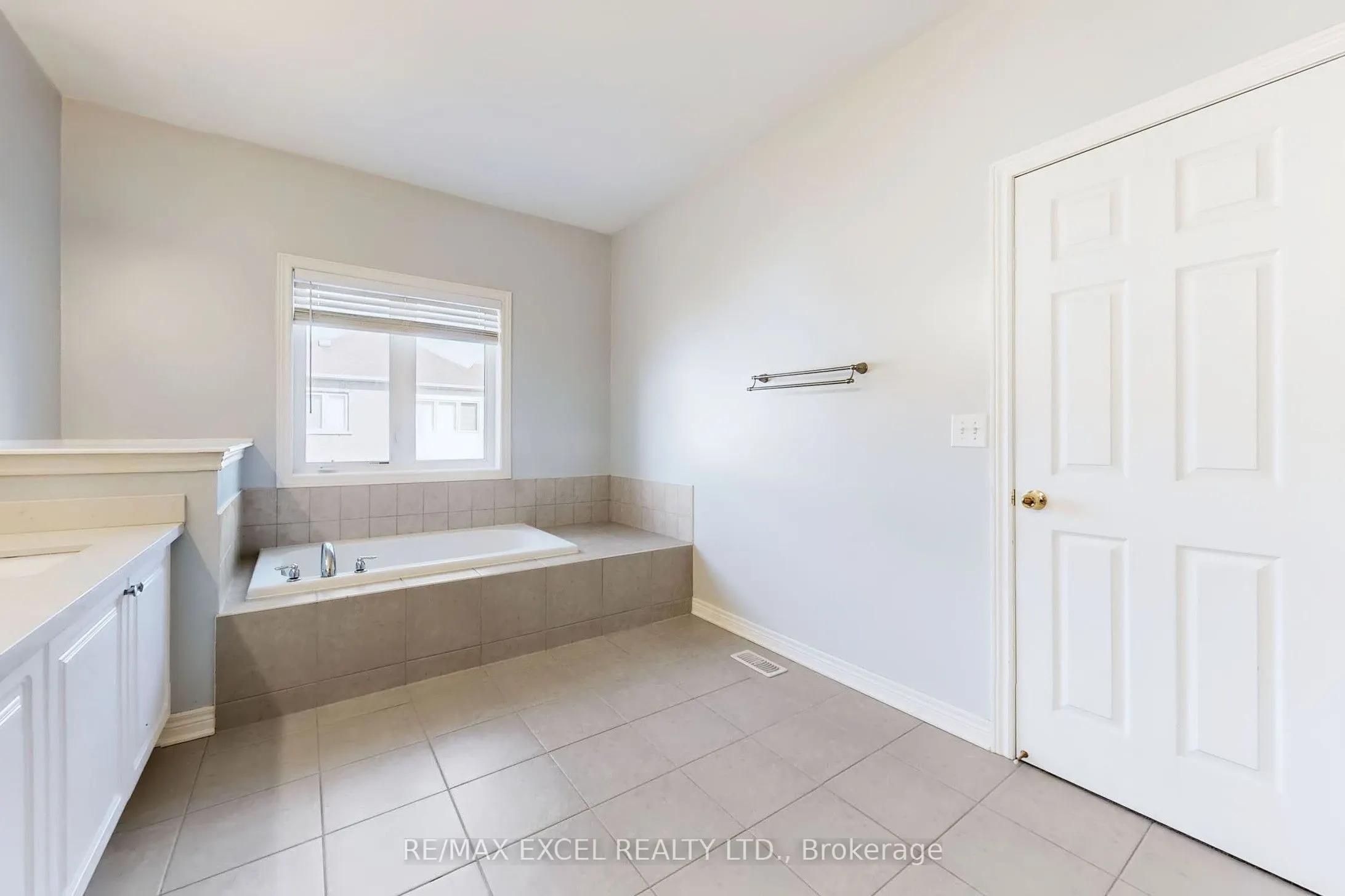 6 Kavanagh Avenue