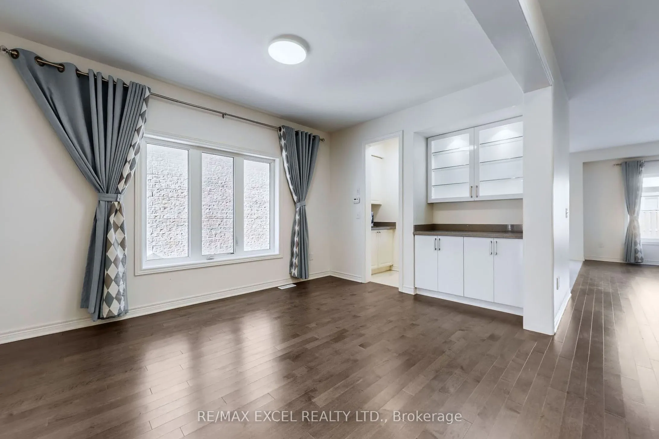 6 Kavanagh Avenue