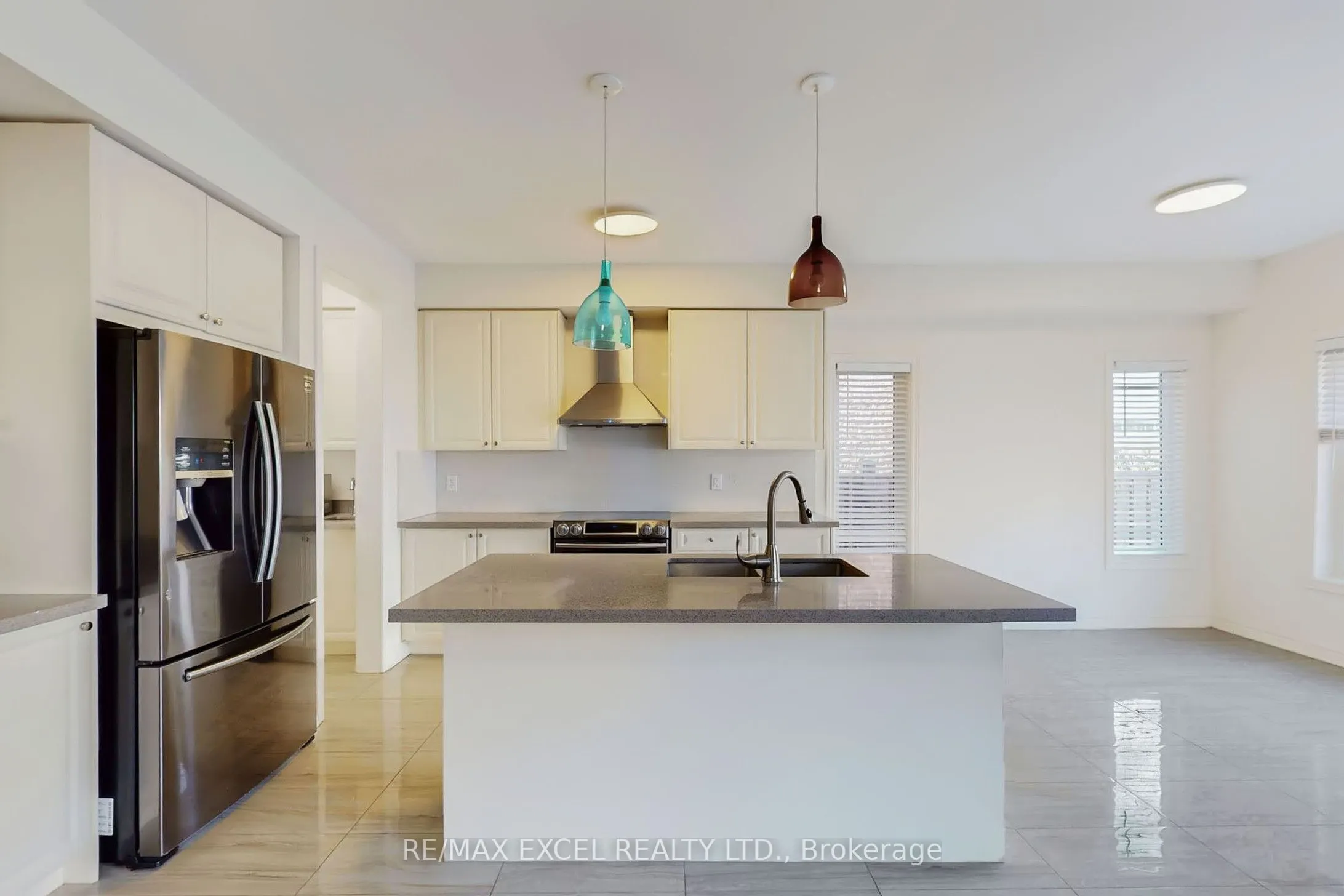 6 Kavanagh Avenue